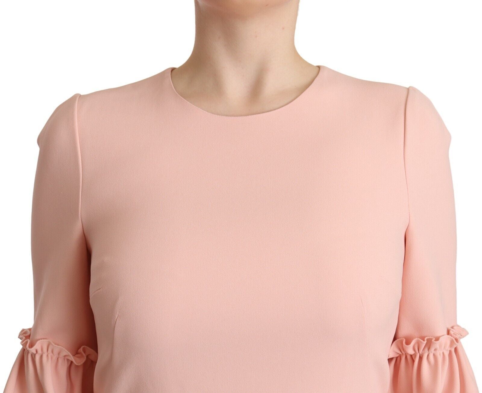 Robe en viscose rose Dolce & Gabbana à manches ruffle, coupe ajustée et élégante, pour une allure sophistiquée.