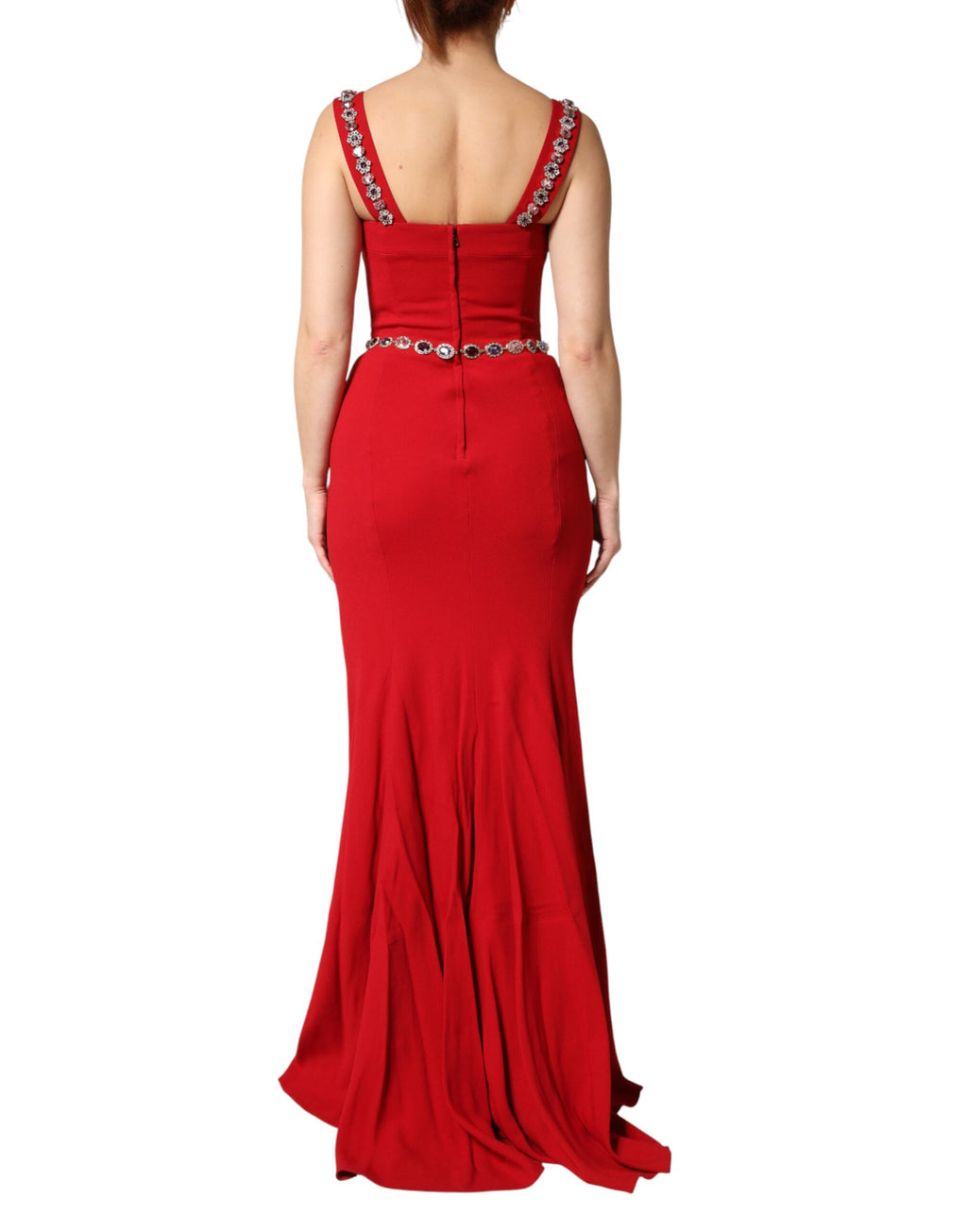Robe sirène rouge Dolce & Gabbana ornée de broderies et embellissements, élégante robe de soirée longue et sophistiquée.