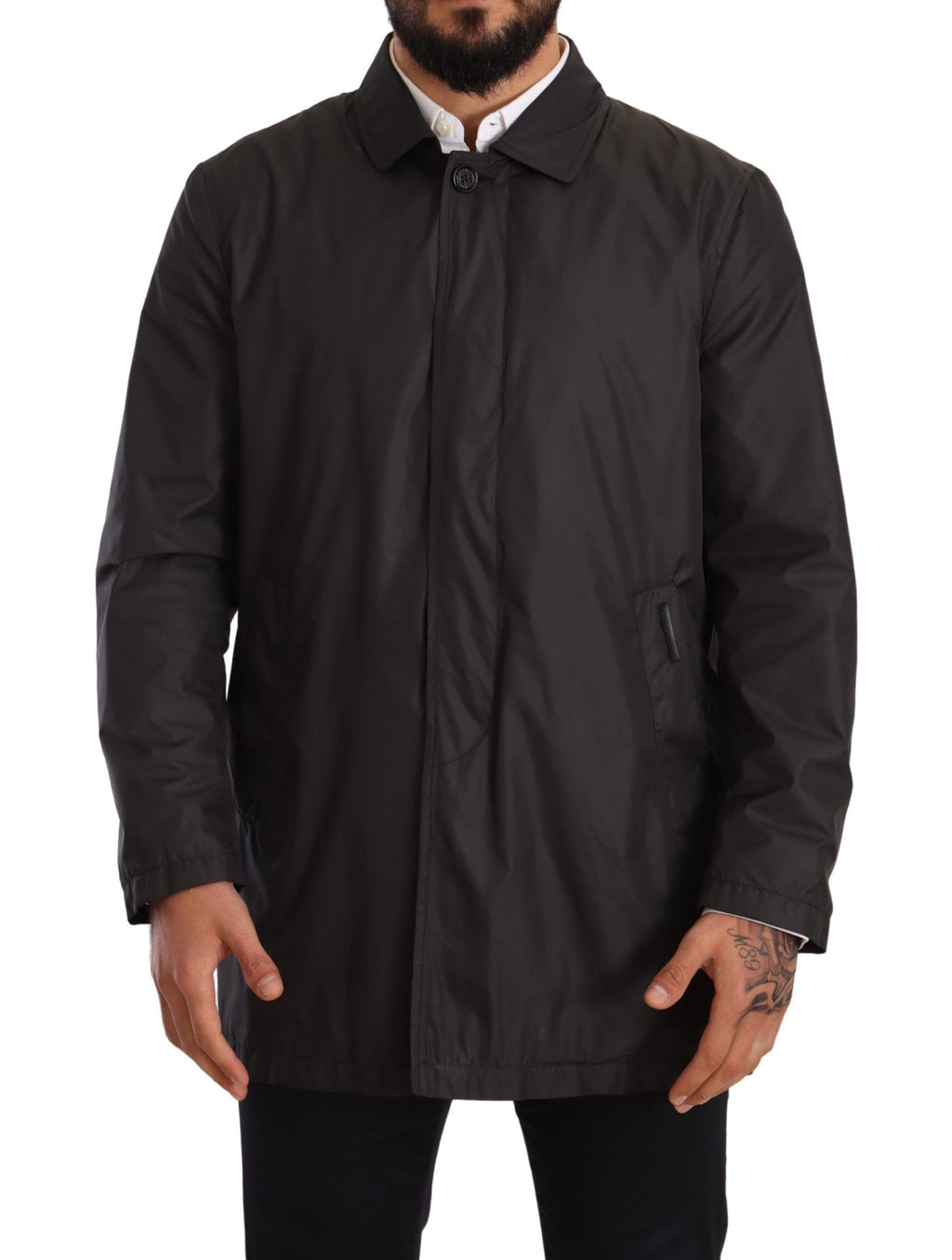 Manteau trench noir en polyester pour hommes de Dolce & Gabbana, vue détaillée du vêtement élégant et moderne.