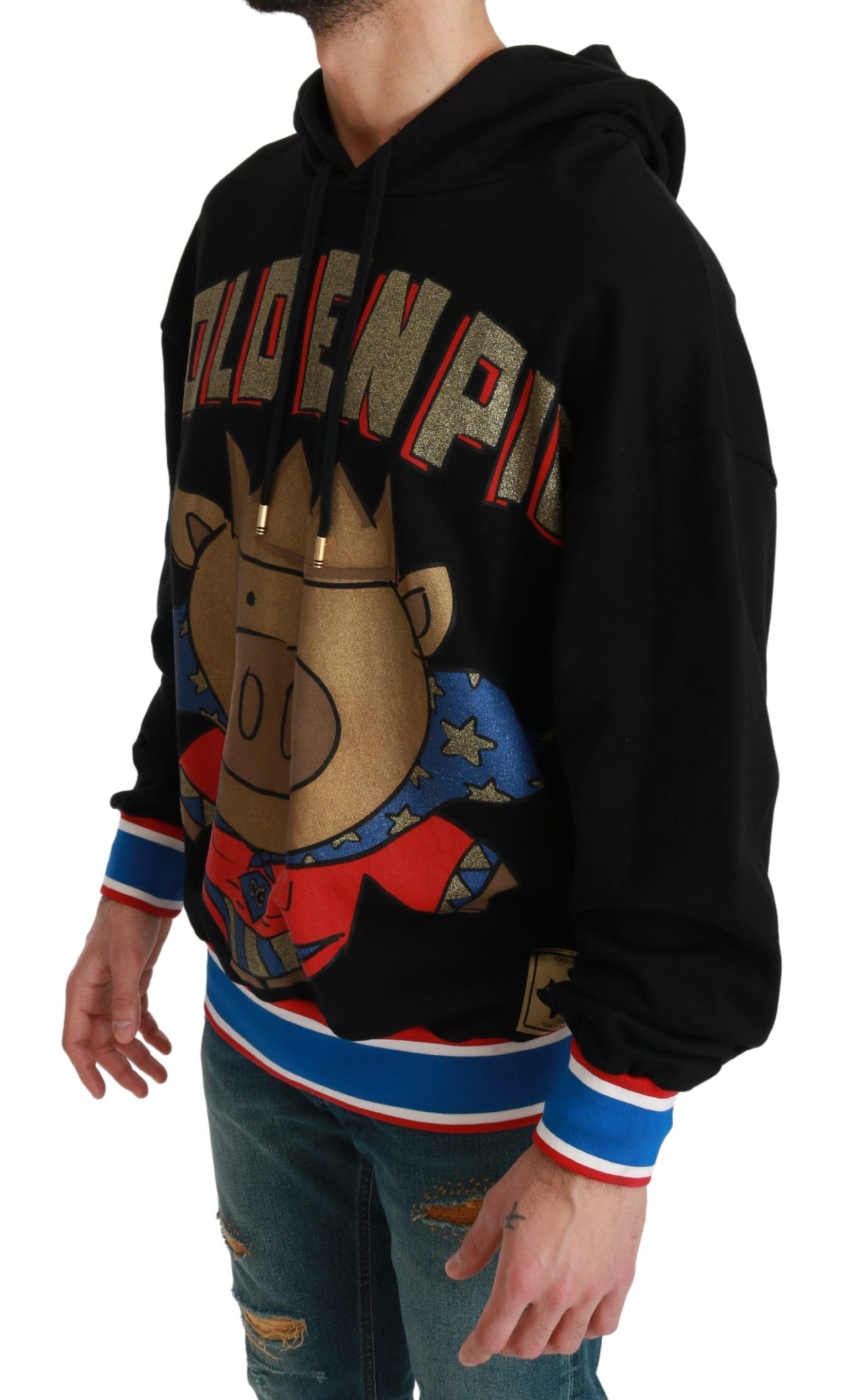 Pull noir Dolce & Gabbana Pig of the Year avec capuche, détail animalier, porté sur un mannequin.