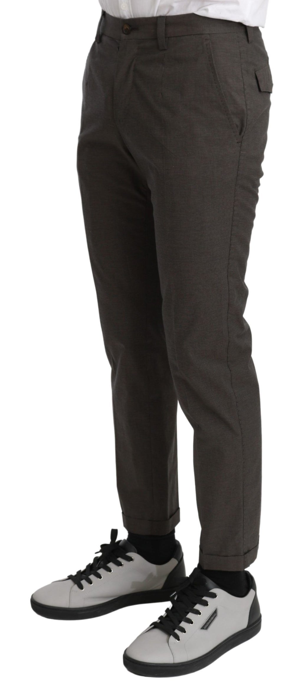 Pantalon homme décontracté marron Dolce & Gabbana en coton, style casual et confort, visible avec coupe droite et ceinture.