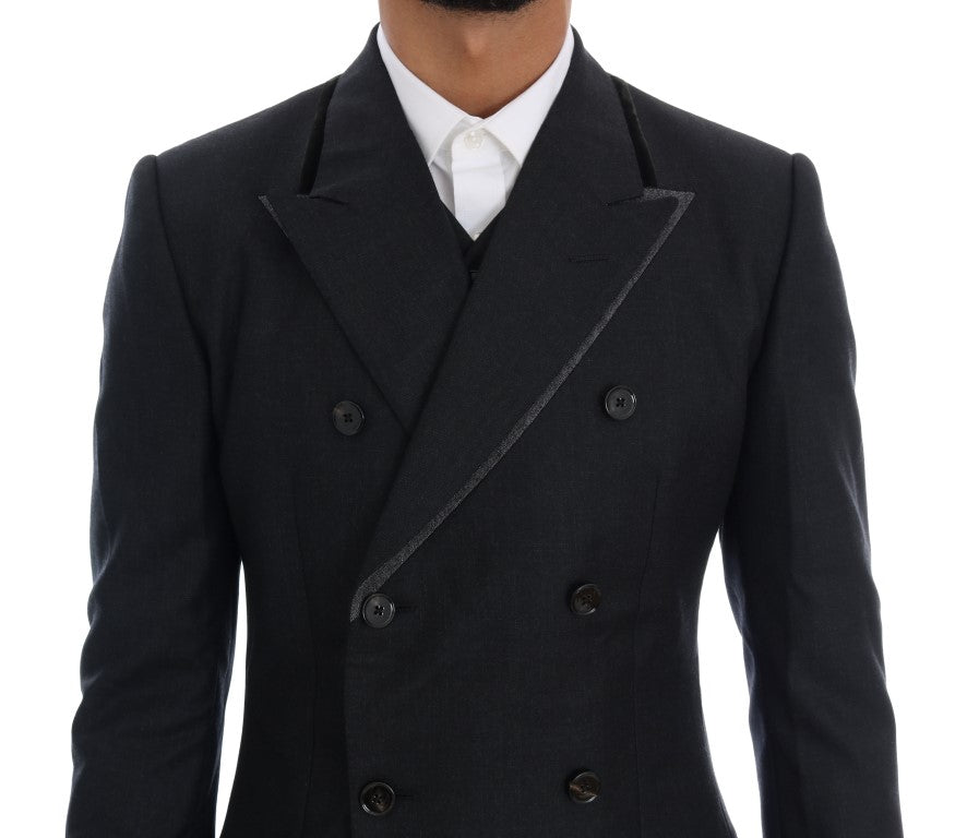 Costume trois pièces en laine gris de Dolce & Gabbana, veste croisée à double boutonnage et pantalon assorti.