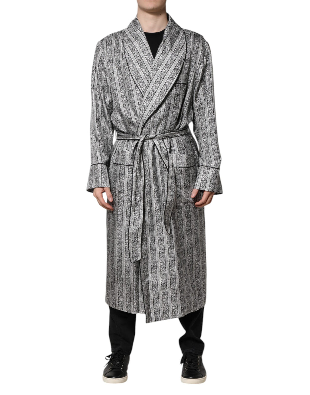Robe coat Dolce & Gabbana à fleurs multicolores, veste portefeuille élégante avec motif floral coloré.