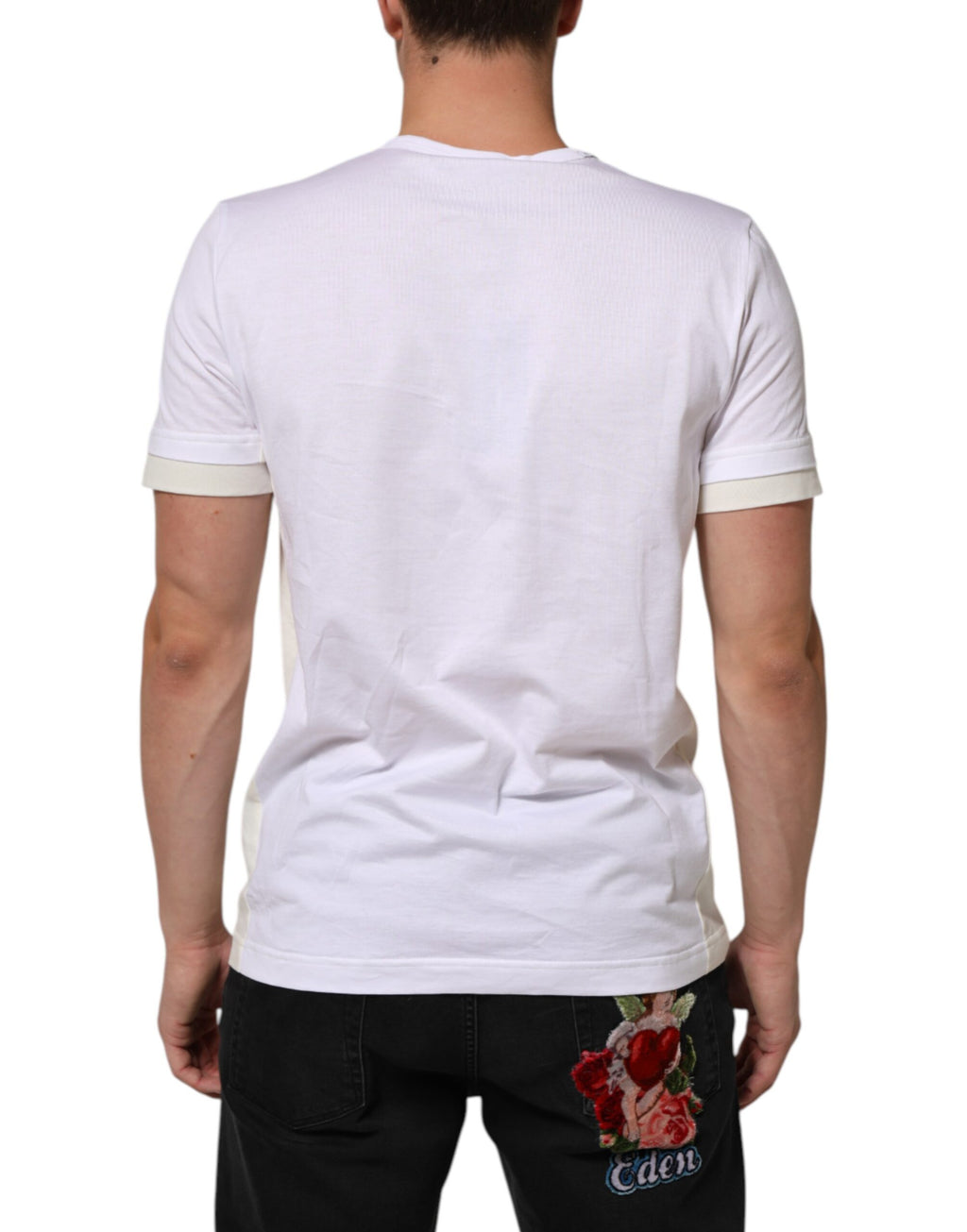 T-shirt blanc à manches courtes Dolce & Gabbana en coton avec poche visible sur le devant.