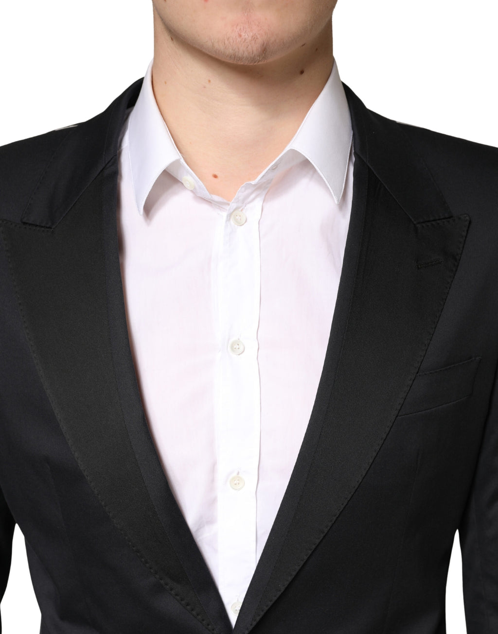 Costume noir en coton Dolce & Gabbana, costume deux pièces à simple boutonnage, vue de devant.