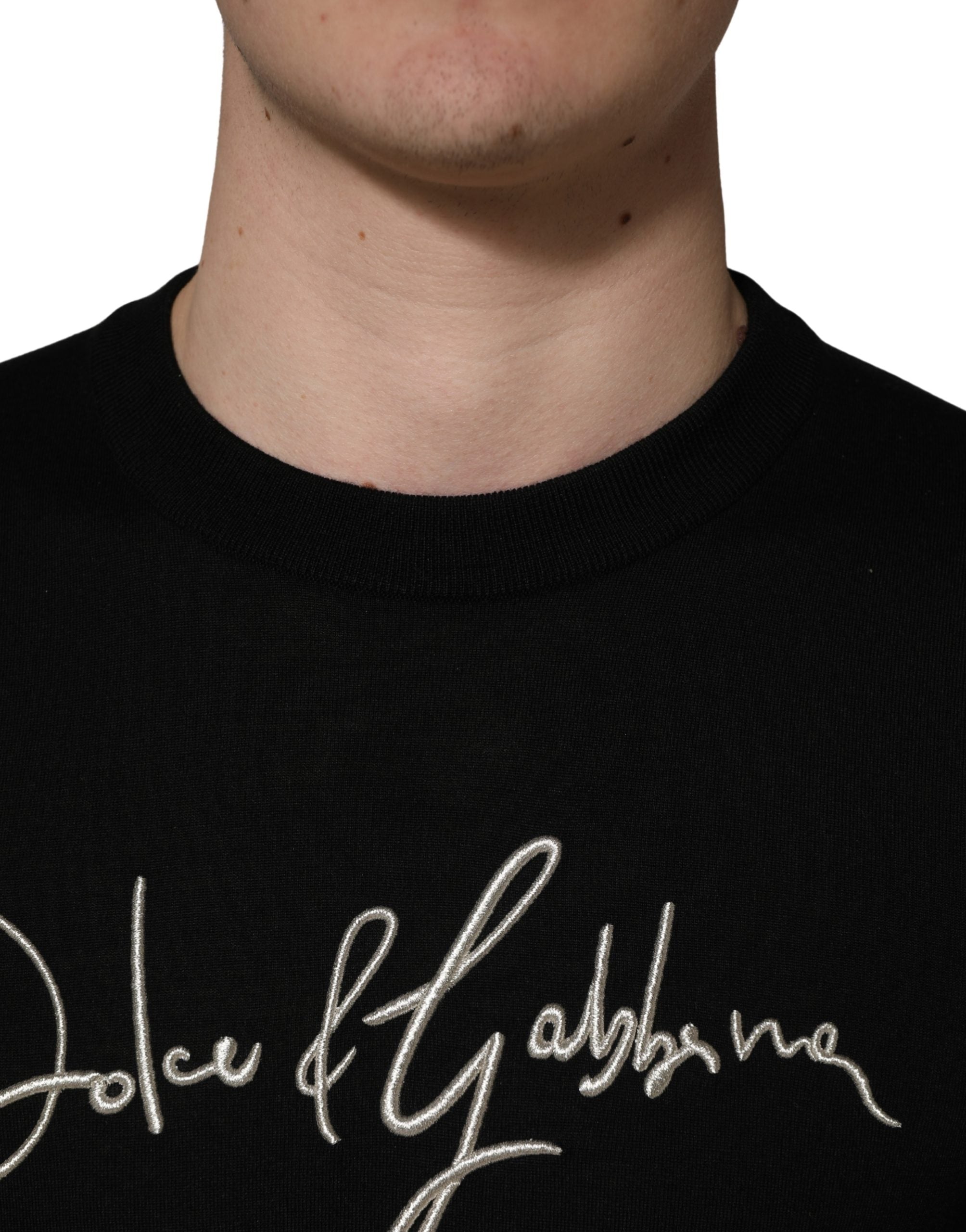Pull à col rond Dolce & Gabbana noir avec logo brodé, pull-over élégant en maille pour homme.