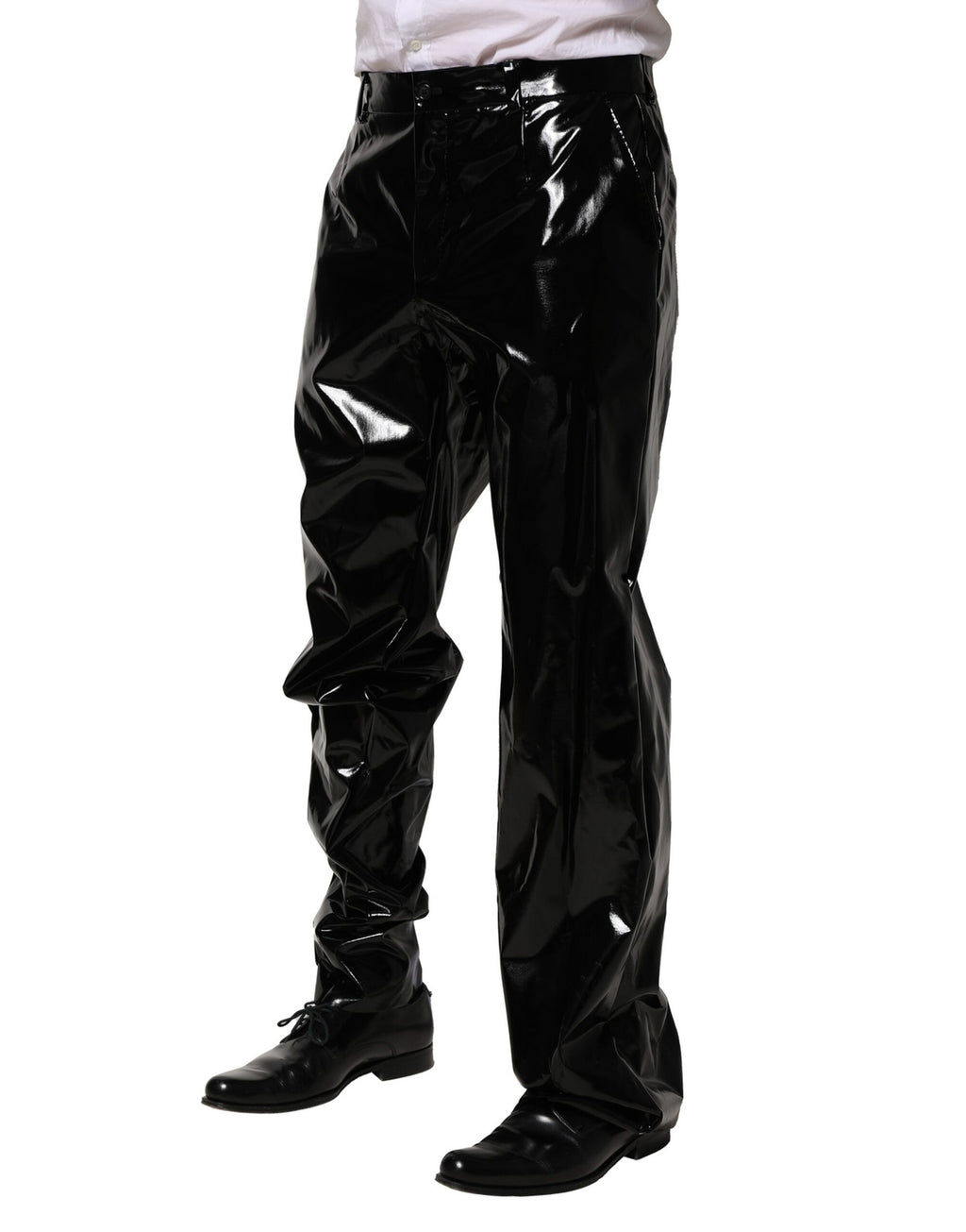Pantalon homme noir en nylon droit de Dolce & Gabbana, style élégant et moderne, visible avec détails de couture.