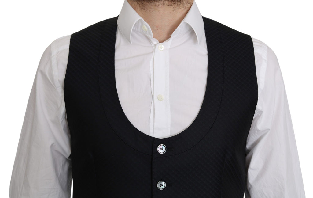 Gilet formel en soie bleu avec motif en losanges, signé Dolce & Gabbana, pour homme élégant.
