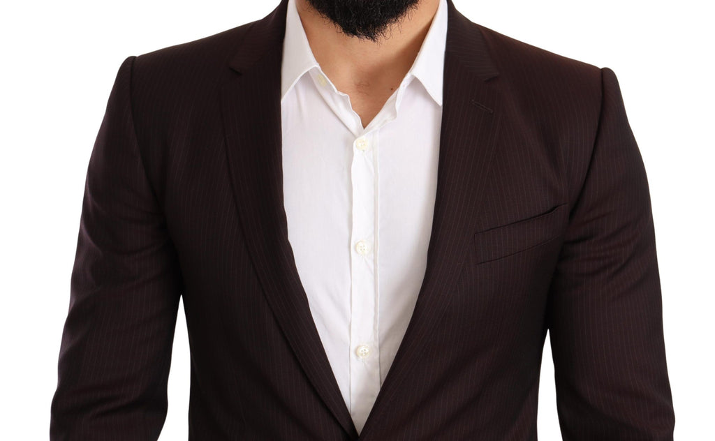 Costume Dolce & Gabbana en laine bordeaux, coupe slim fit, style Martini, veste et pantalon élégants.