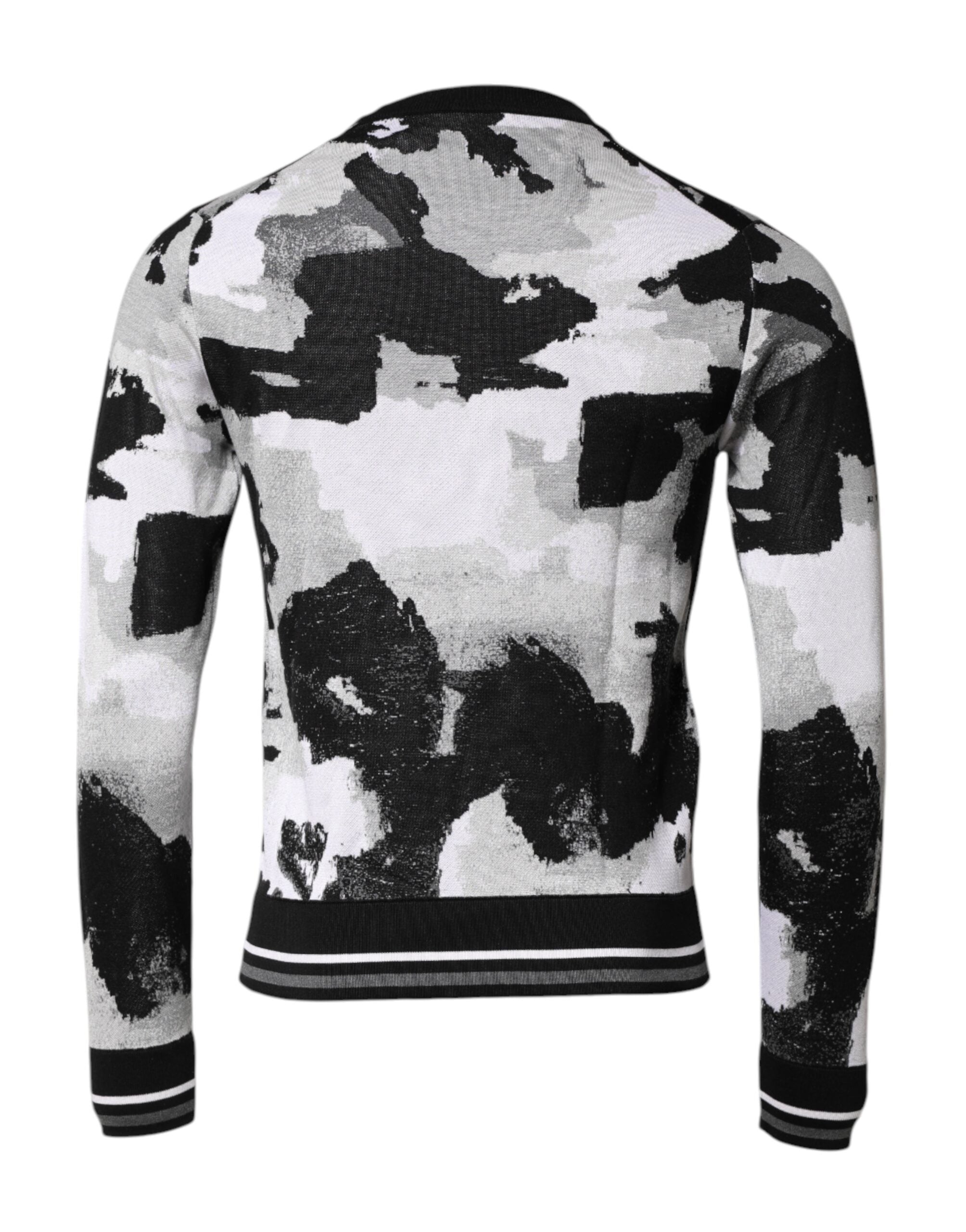 Pull à manches longues Dolce & Gabbana, logo multicolore sur le col ras du cou, pull en maille élégant et coloré.