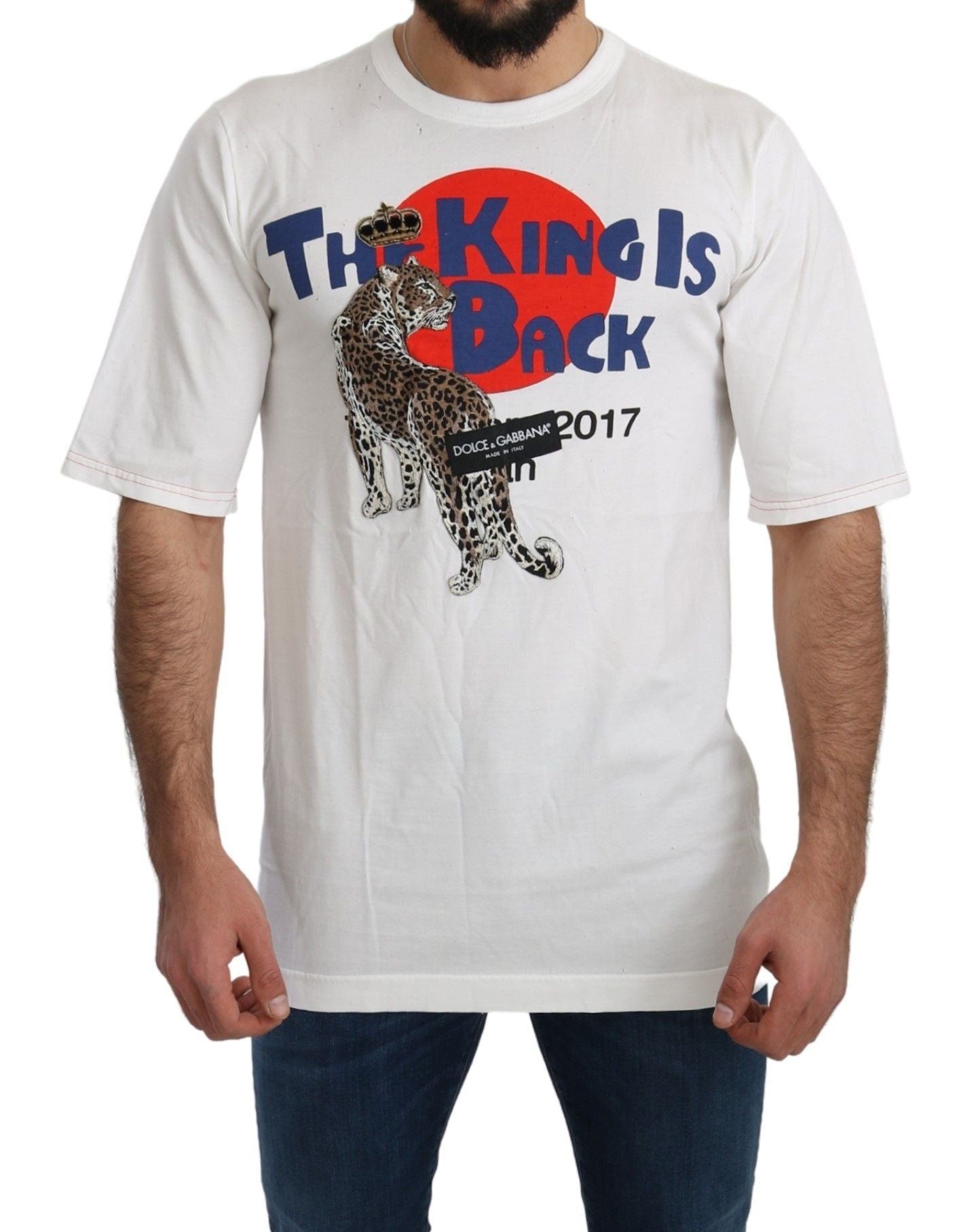 T-shirt blanc Dolce & Gabbana avec motif léopard royal, coupe classique et détails élégants.