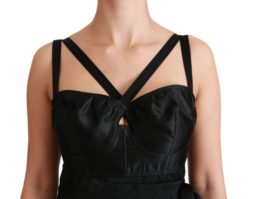 Robe courte en satin jacquard noir de Dolce & Gabbana, ajustée et élégante, avec détails sophistiqués.