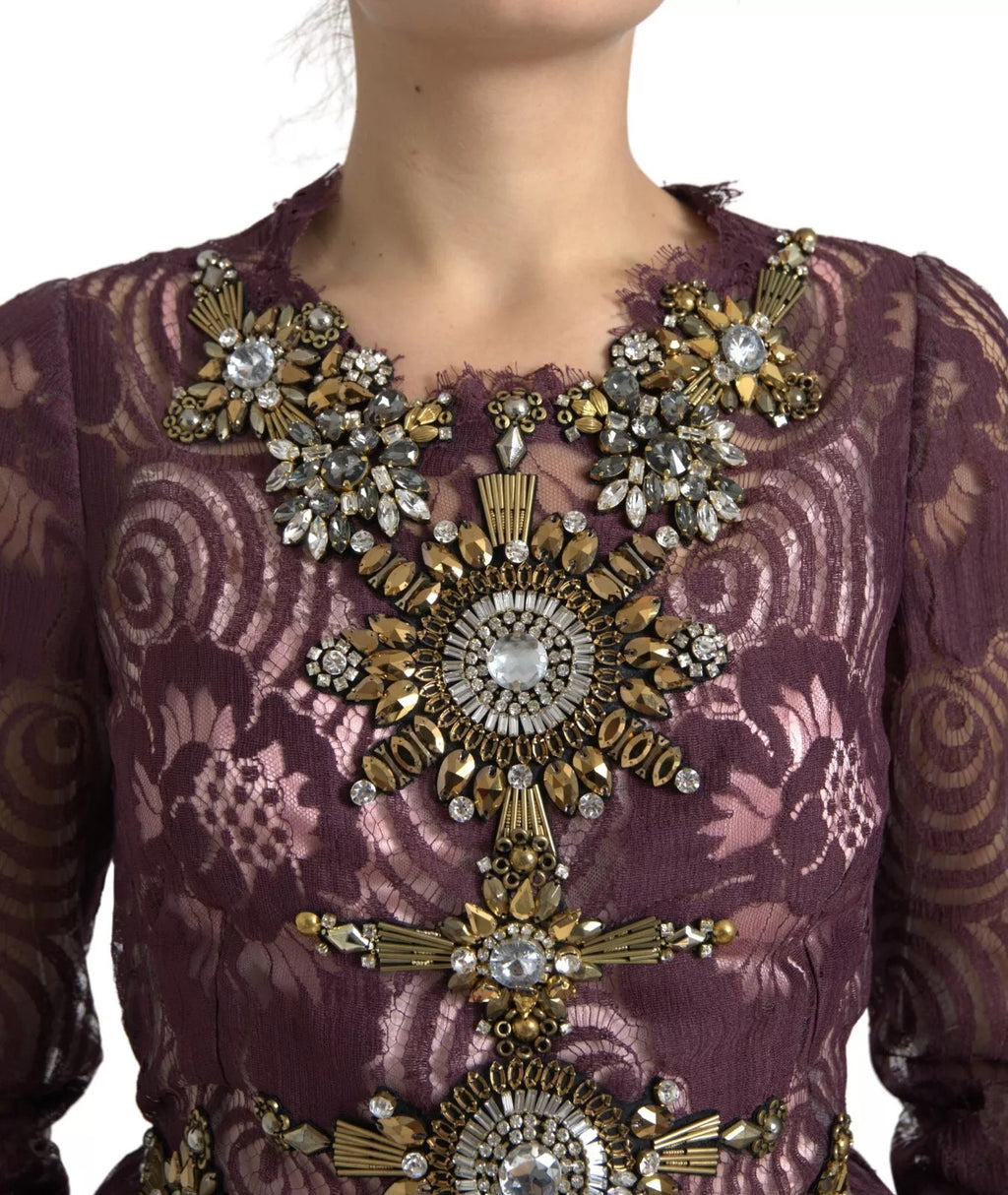 Robe longue en viscose violette de Dolce & Gabbana avec cristaux, coupe A-line élégante et sophistiquée.
