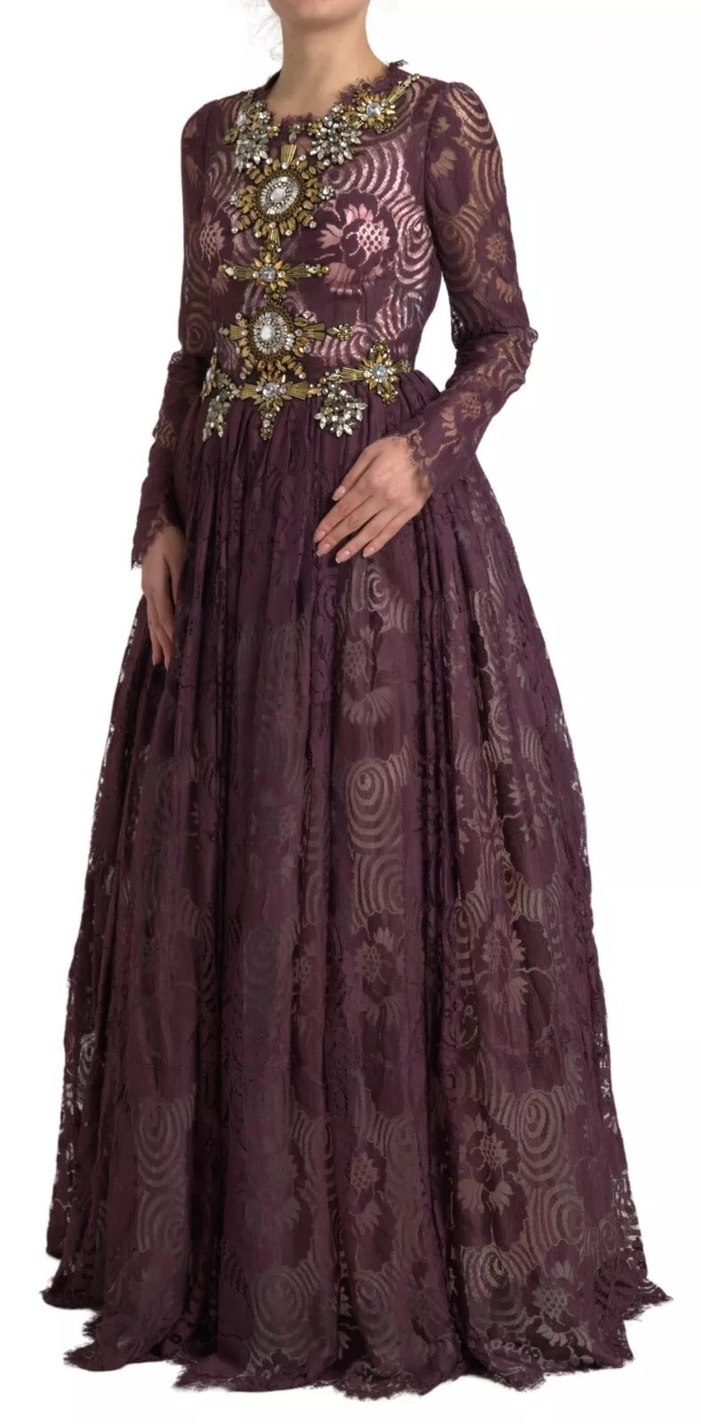 Robe longue en viscose violette de Dolce & Gabbana avec cristaux, coupe évasée en ligne A, élégante et sophistiquée.