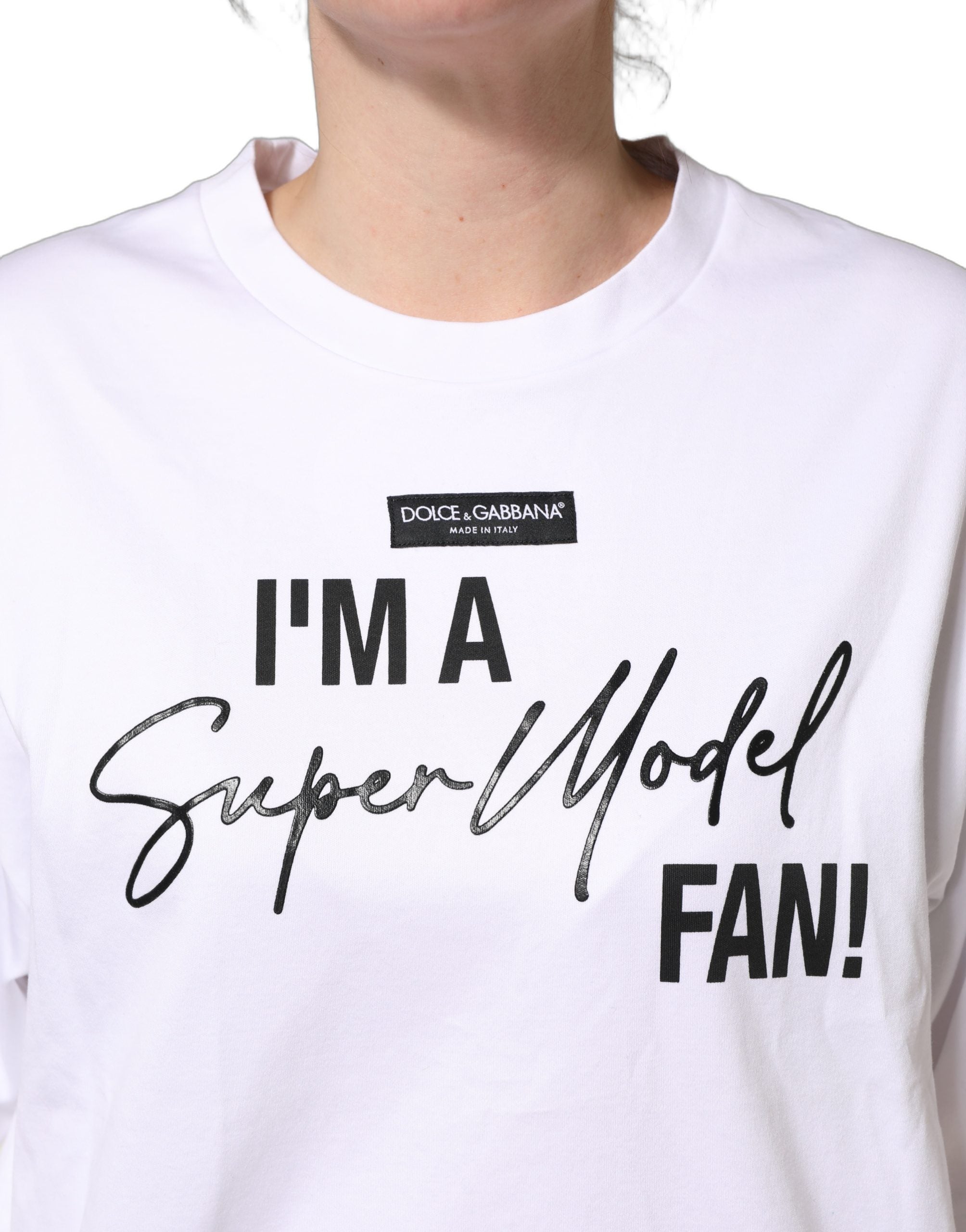 T-shirt en jersey blanc Dolce & Gabbana "I'm A Super Model Fan" avec impression graphique, style décontracté et moderne.