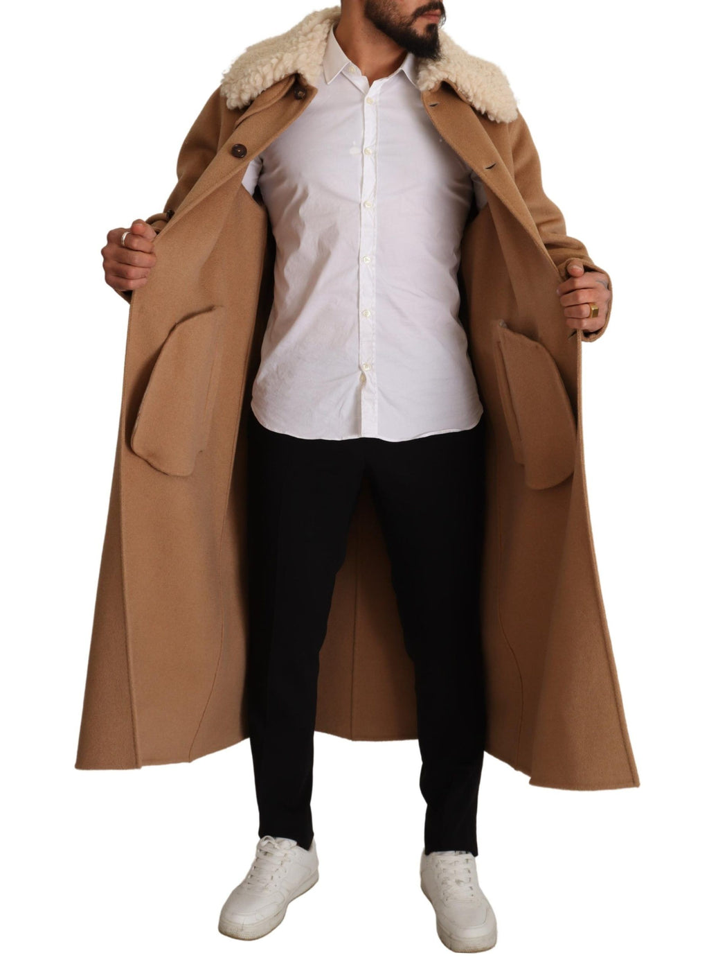 Manteau en cachemire et shearling beige camel Dolce & Gabbana, coupe élégante et texture douce visible sur l'image.