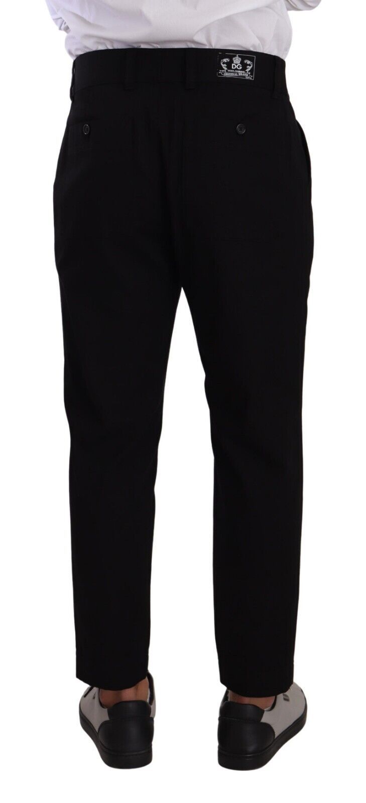 Pantalon chino Dolce & Gabbana en coton stretch noir, ajusté, avec détails modernes et design élégant.