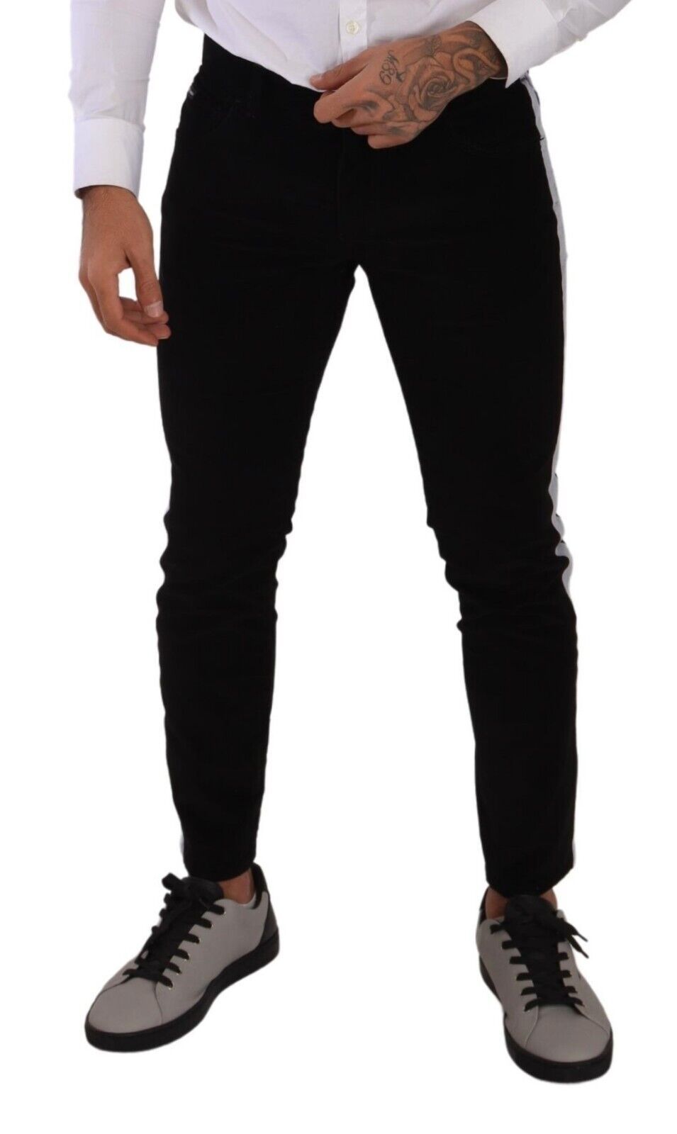 Jeans skinny en coton stretch noir Dolce & Gabbana, coupe ajustée en corduroy avec détails modernes.