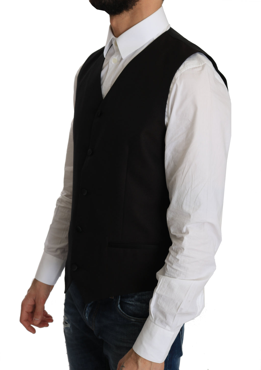 Gilet noir en soie Dolce & Gabbana porté, mettant en valeur la coupe élégante et la texture luxueuse du tissu.