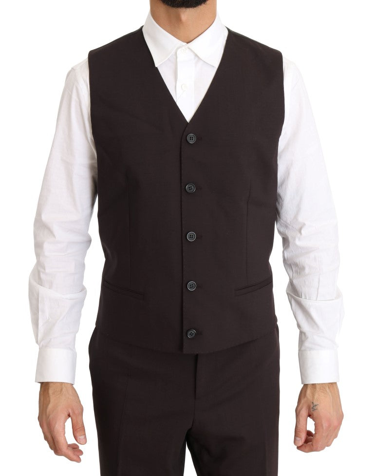 Costume trois pièces en laine stretch bordeaux de Dolce & Gabbana, veste, pantalon et gilet élégants et sophistiqués.