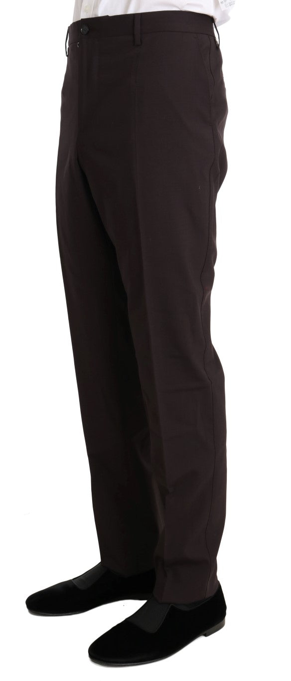 Costume trois pièces en laine stretch bordeaux de Dolce & Gabbana, veste, pantalon et gilet élégants.