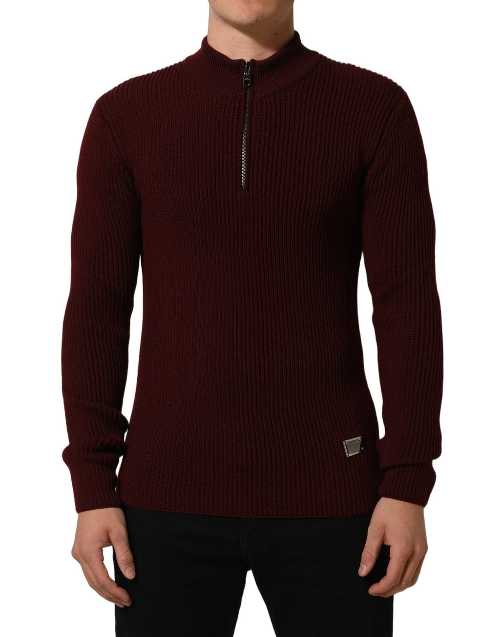 Pull homme Dolce & Gabbana en laine bordeaux à demi-zip, pull-over élégant avec col montant et design sophistiqué.