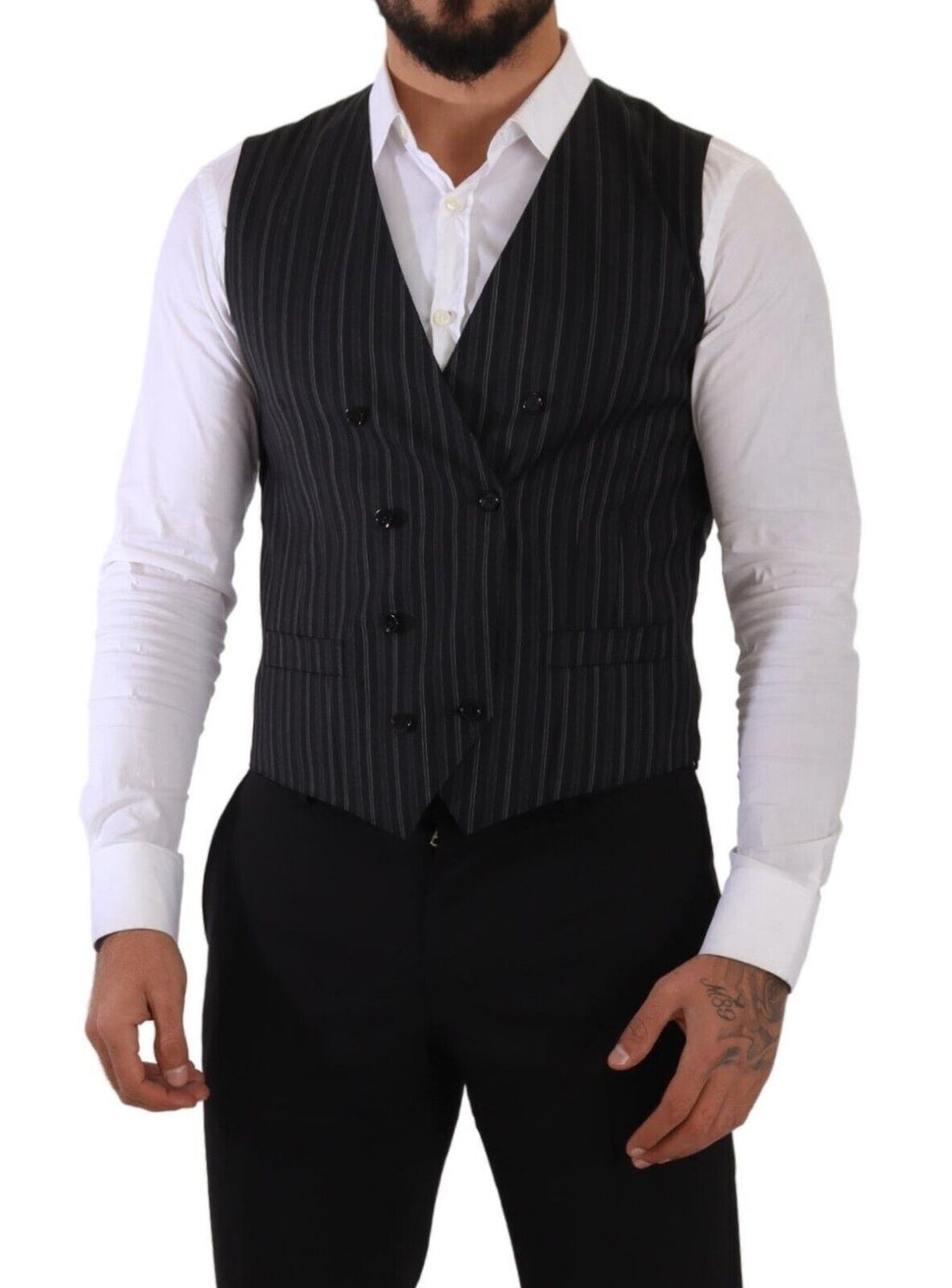 Gilet gris à rayures Dolce & Gabbana, double boutonnage, élégance masculine, porté sur un mannequin.