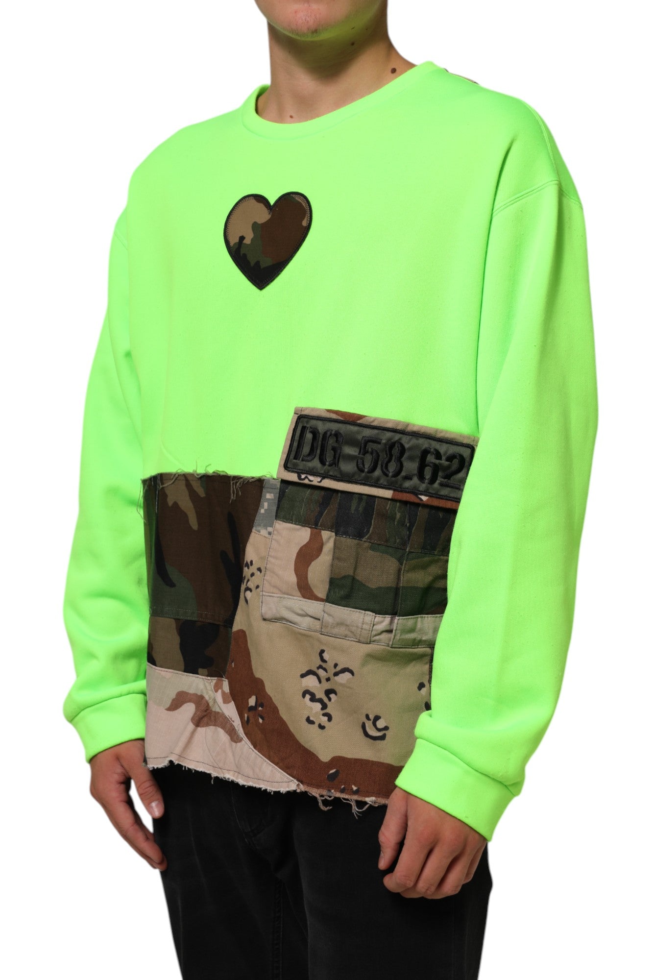 Sweatshirt homme Dolce & Gabbana vert à patchwork avec cœur, style décontracté et design coloré, en coton confortable.