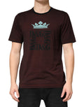 T-shirt homme Dolce & Gabbana en coton bordeaux avec logo DG et motif couronne, col rond, vue de face.