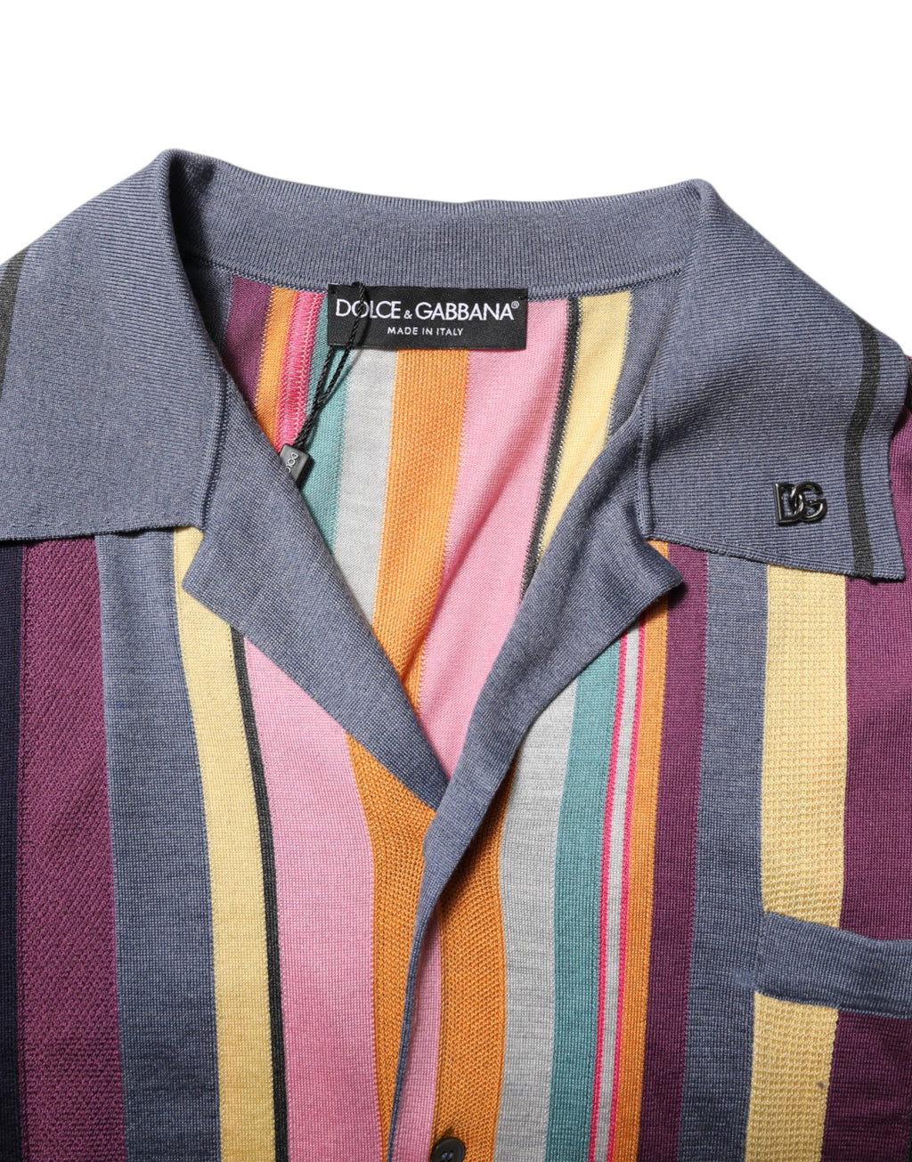 Polo pour homme Dolce & Gabbana à rayures multicolores avec col, style élégant et décontracté.