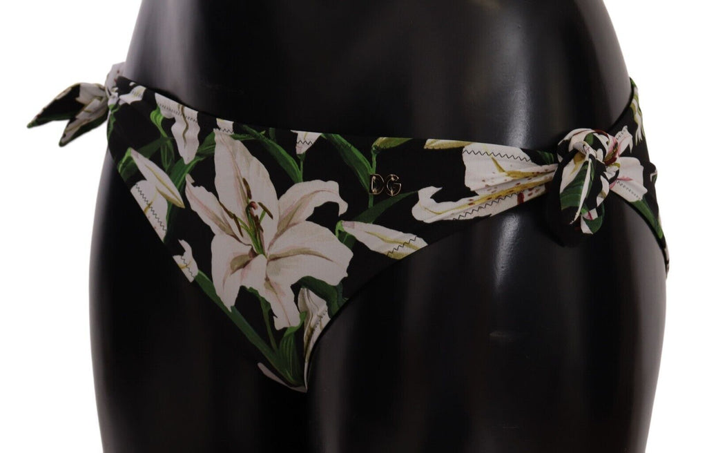 Culotte de bikini Dolce & Gabbana noire avec imprimé de lys, maillot de bain élégant pour femmes, plage ou piscine.