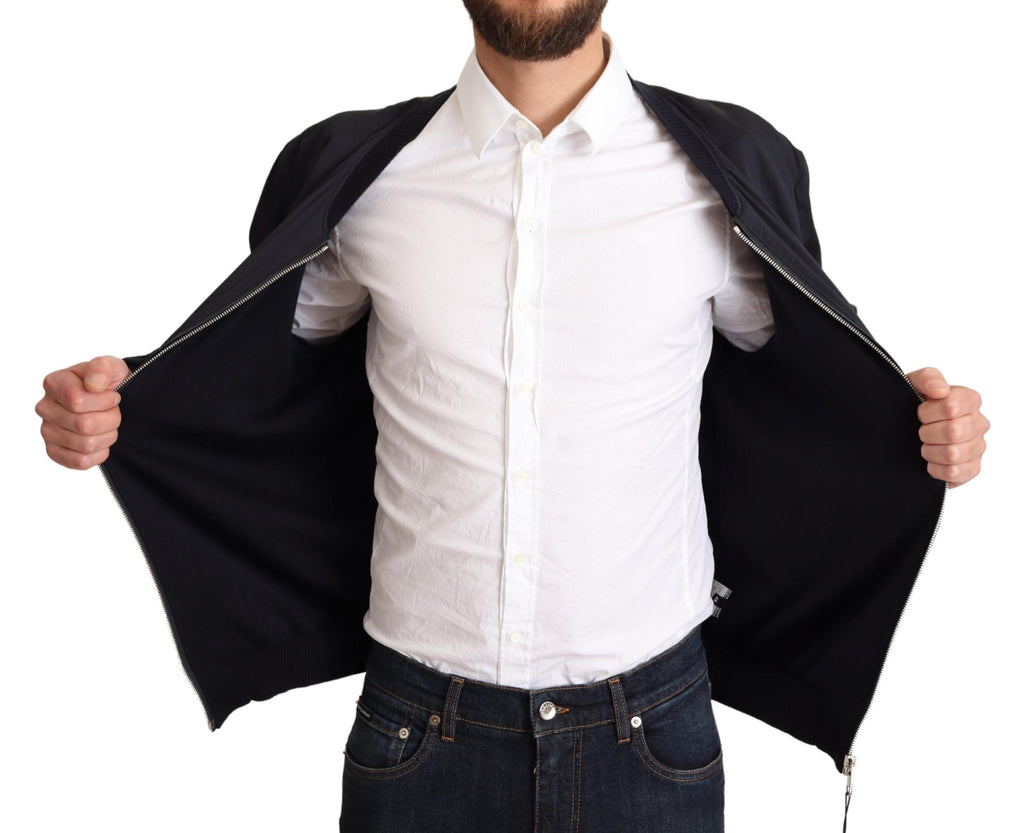 Veste courte bomber en soie bleue pour homme de Dolce & Gabbana, avec col et design élégant, visible en détail dans l'image.