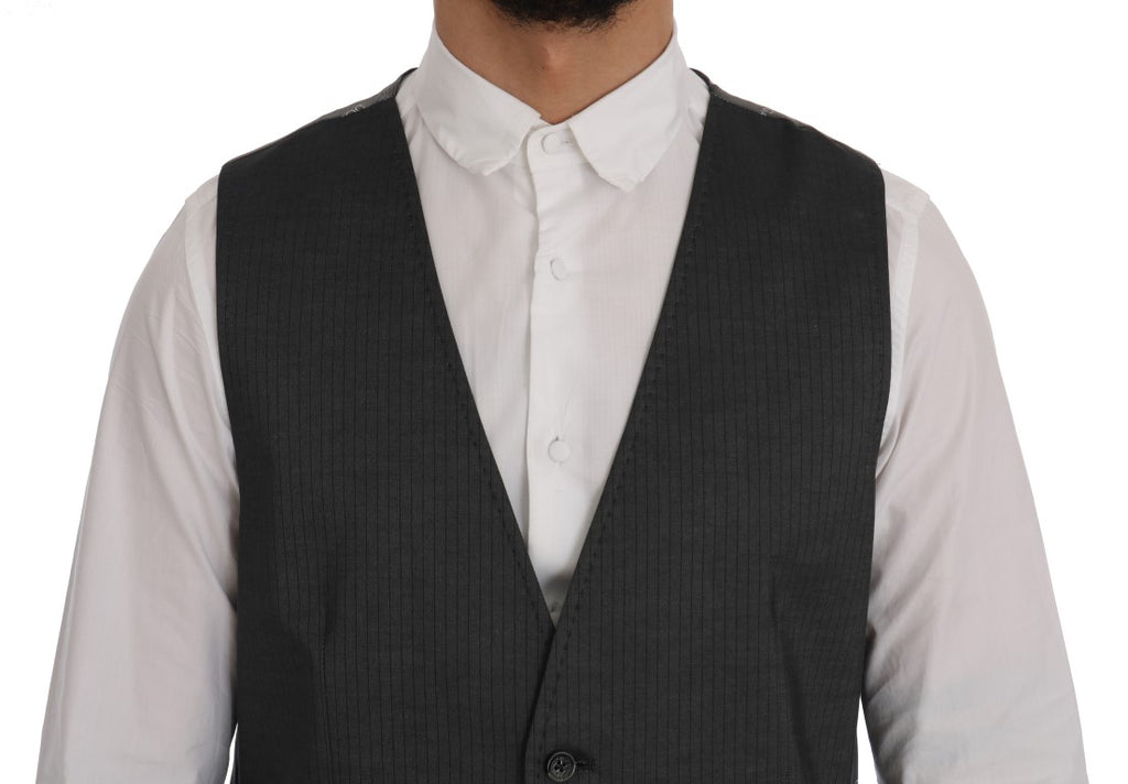 Gilet gris Dolce & Gabbana STAFF en coton et rayonne, détail de la texture et du design élégant visible sur l'image.
