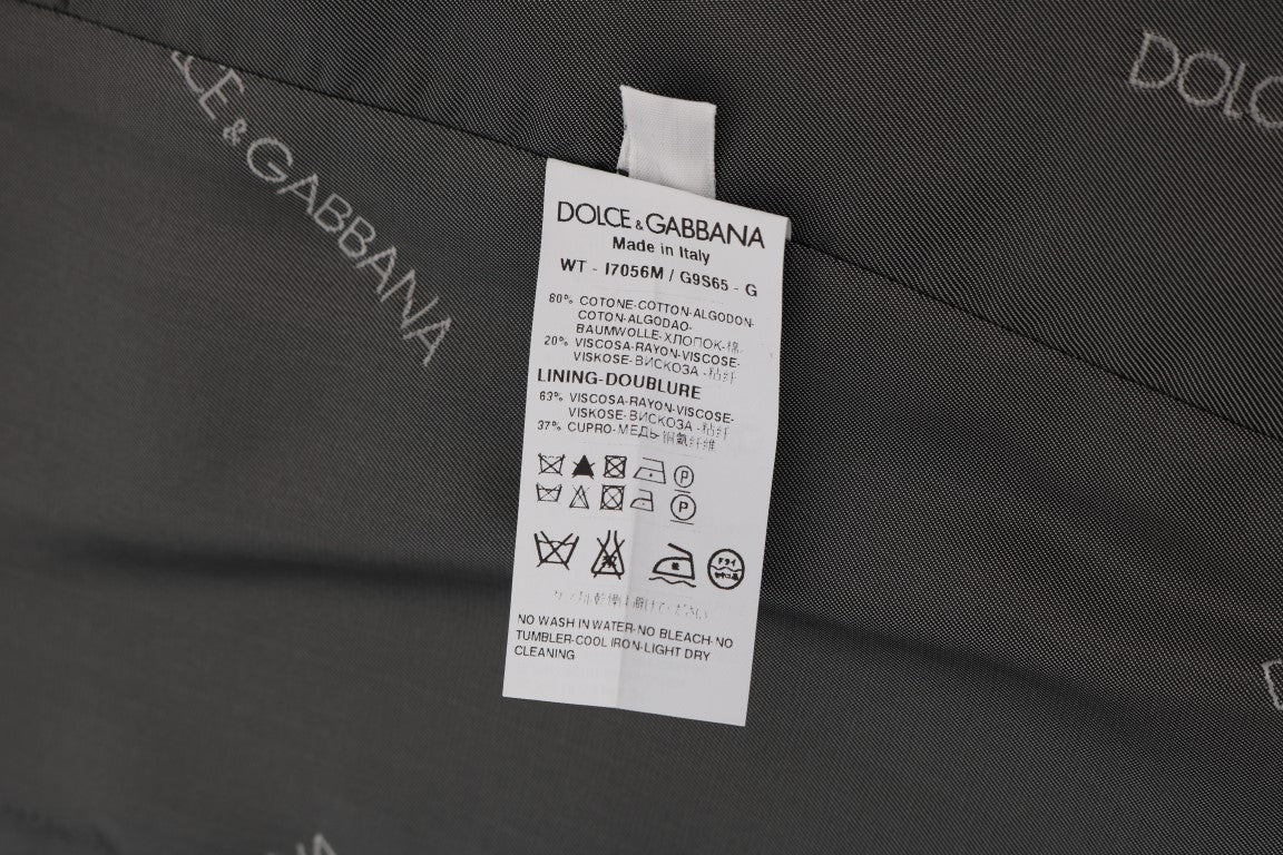 Gilet gris Dolce & Gabbana STAFF en coton et rayonne porté par un mannequin.