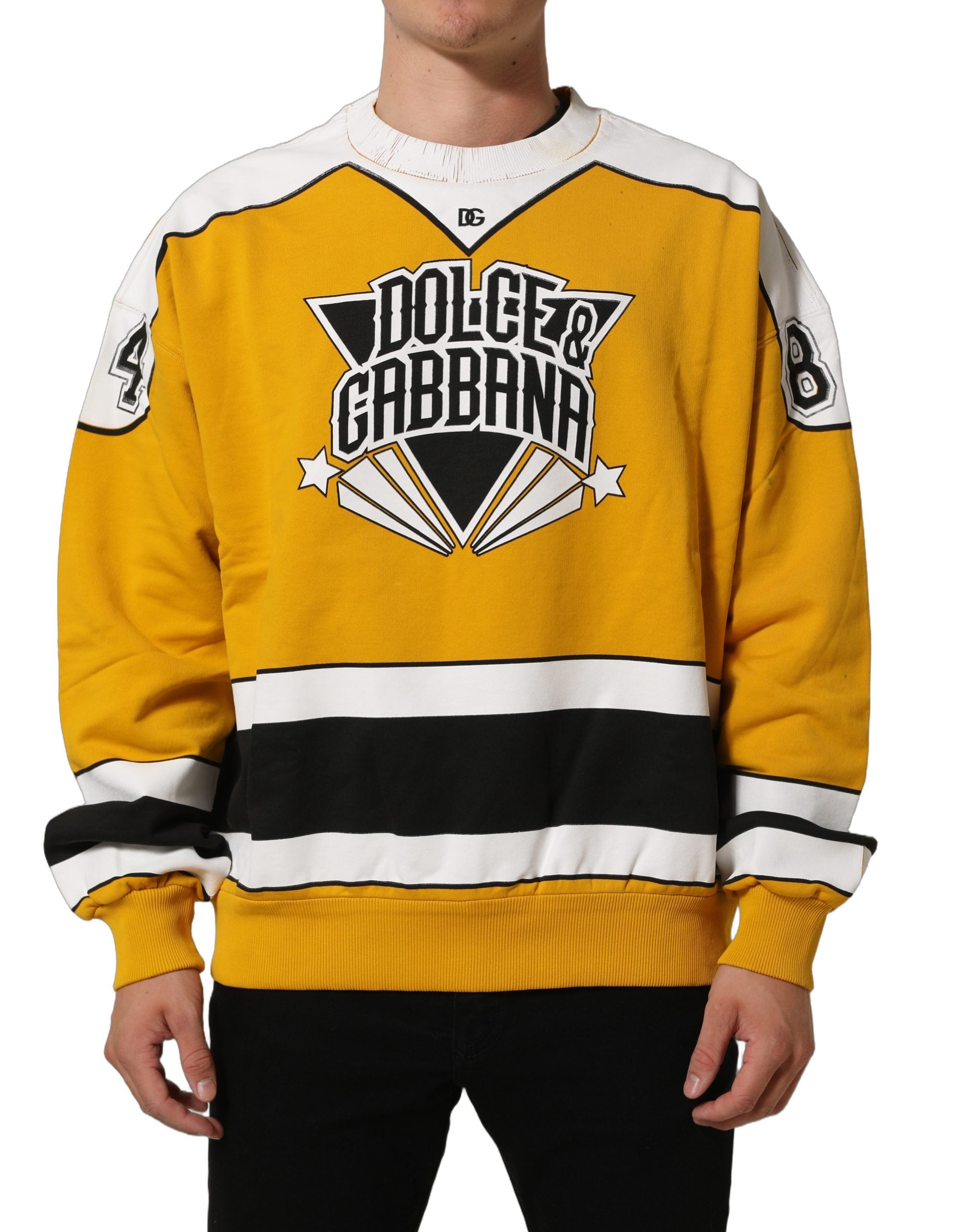Sweatshirt jaune Dolce & Gabbana à col rond, pull en jersey confortable avec logo brodé, vue de face.