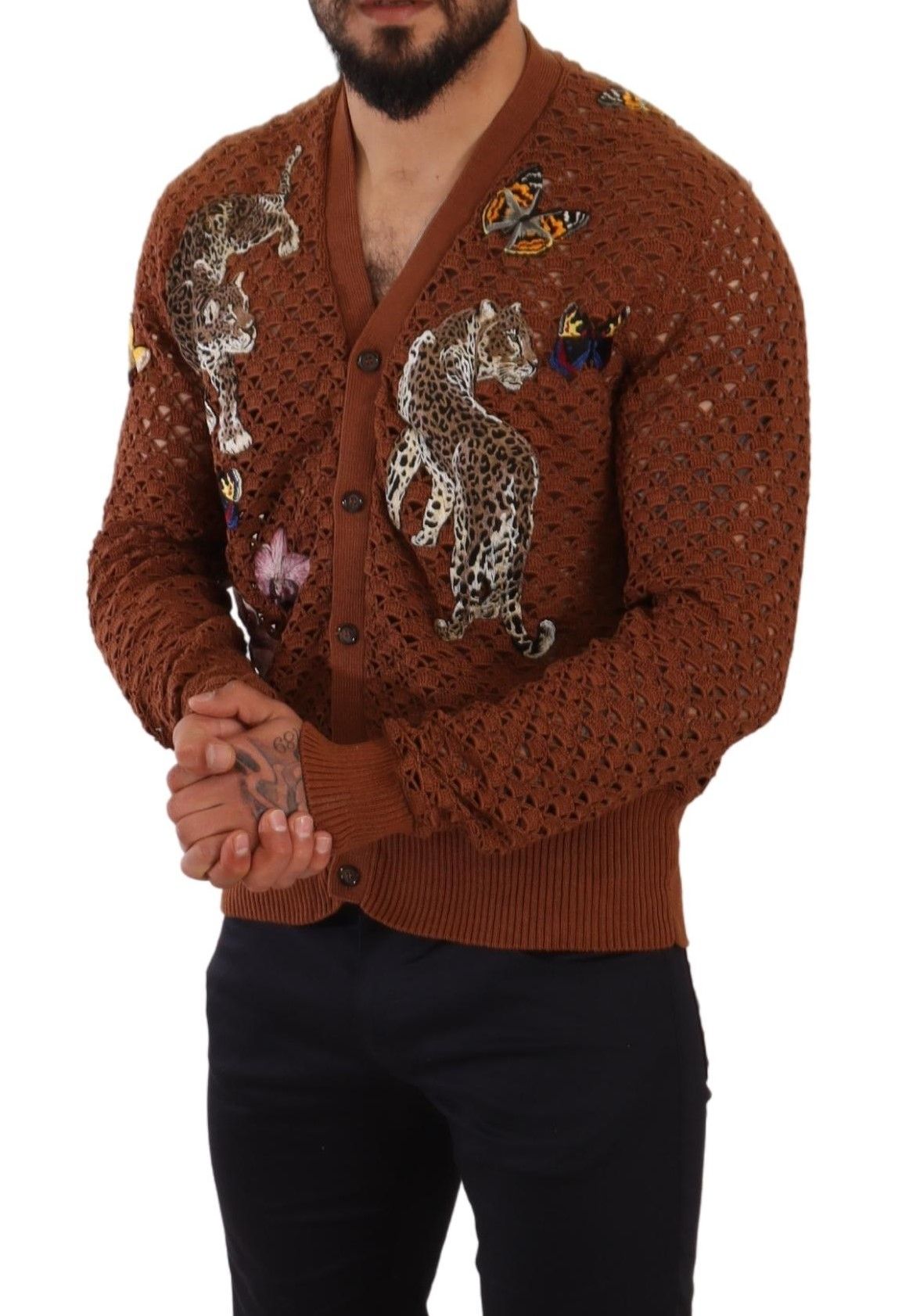 Cardigan Dolce & Gabbana marron avec motif léopard et papillon, douce laine, détails élégants, mode féminine sophistiquée.