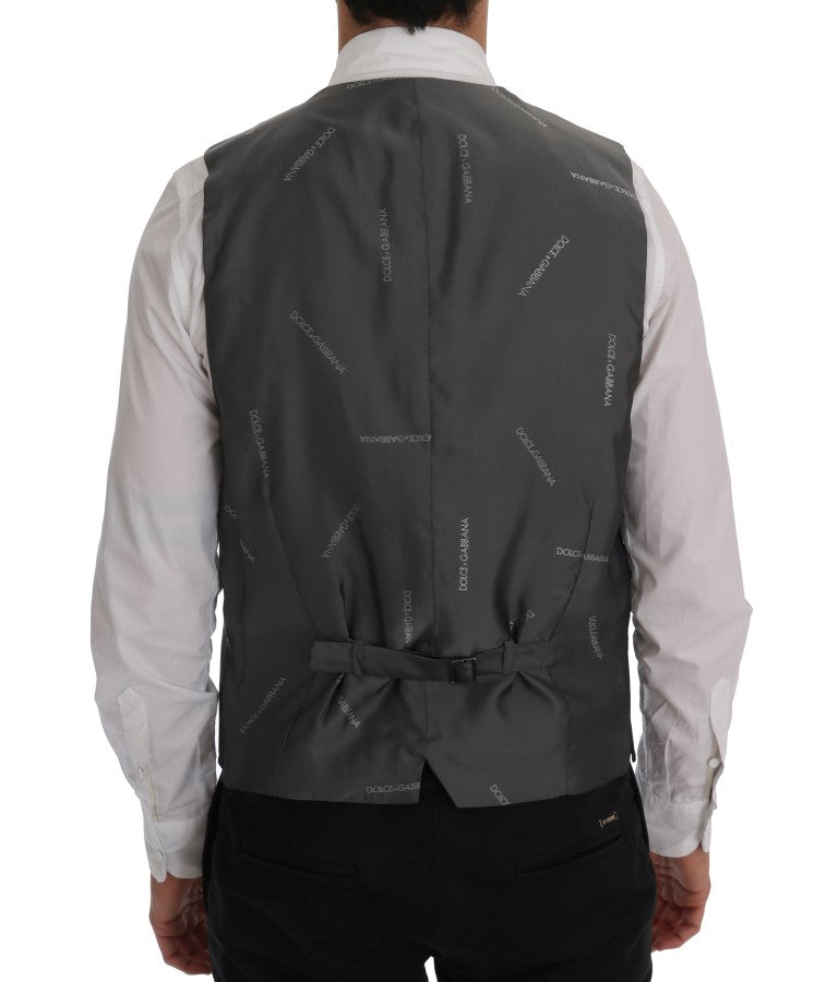 Gilet gris en coton et rayonne de la marque Dolce & Gabbana, porté sur un mannequin.