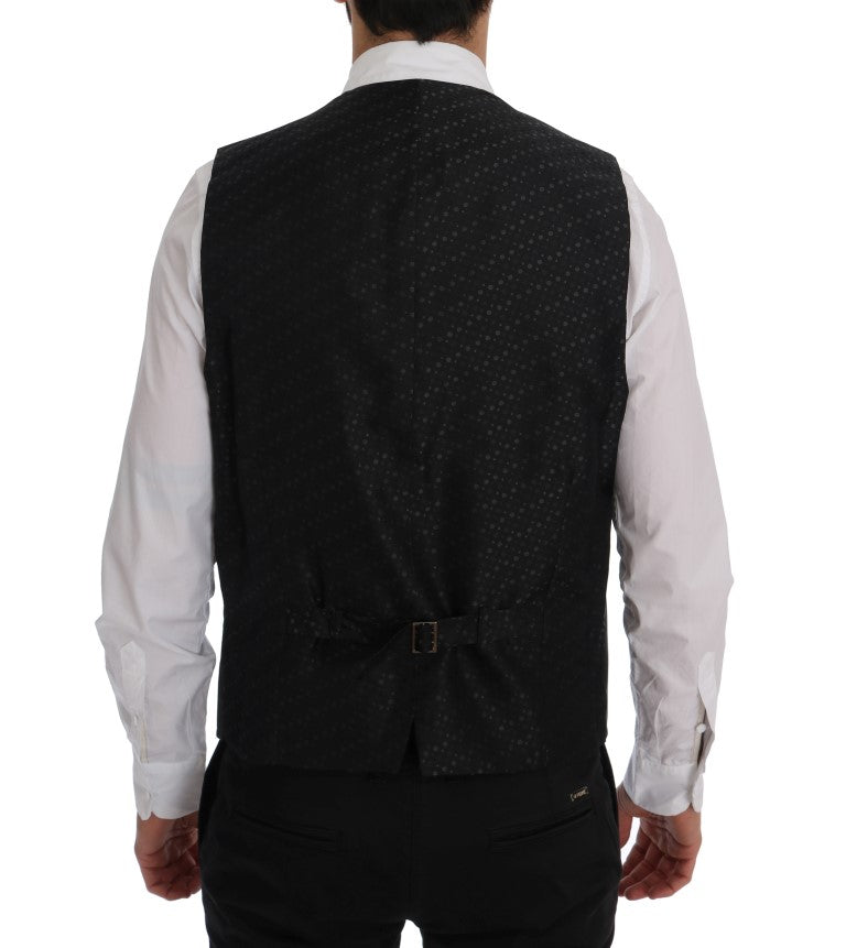 Gilet gris à rayures en coton Dolce & Gabbana STAFF, style élégant et décontracté, visible avec col en V et détails rayés.
