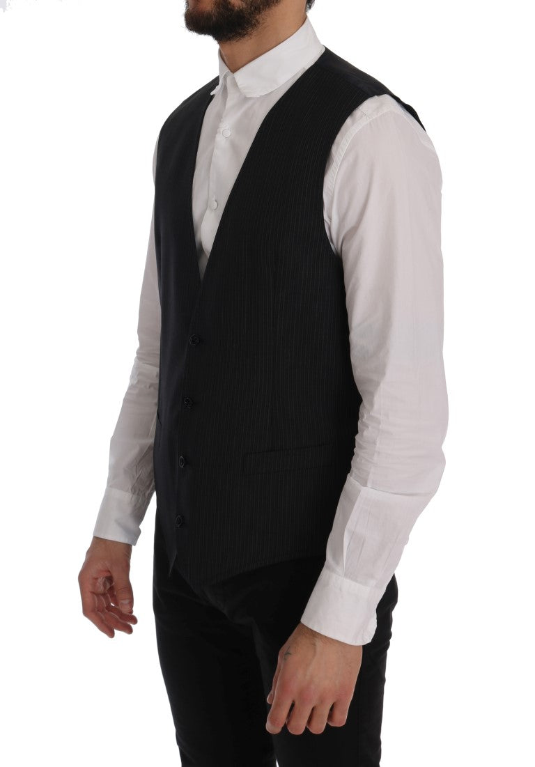 Gilet en laine gris extensible de Dolce & Gabbana, détail élégant et texture douce, porté sur un mannequin.