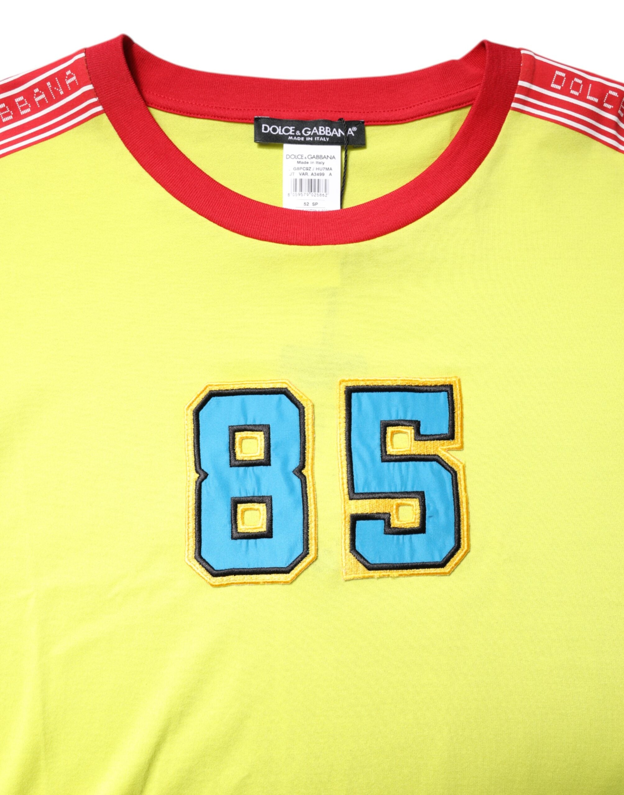 T-shirt Dolce & Gabbana en coton vert avec patch 85, col rond, style décontracté et moderne.