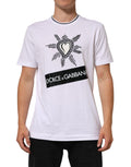 T-shirt blanc Dolce & Gabbana pour homme avec motif de cœur sacré à manches courtes, design élégant et moderne.