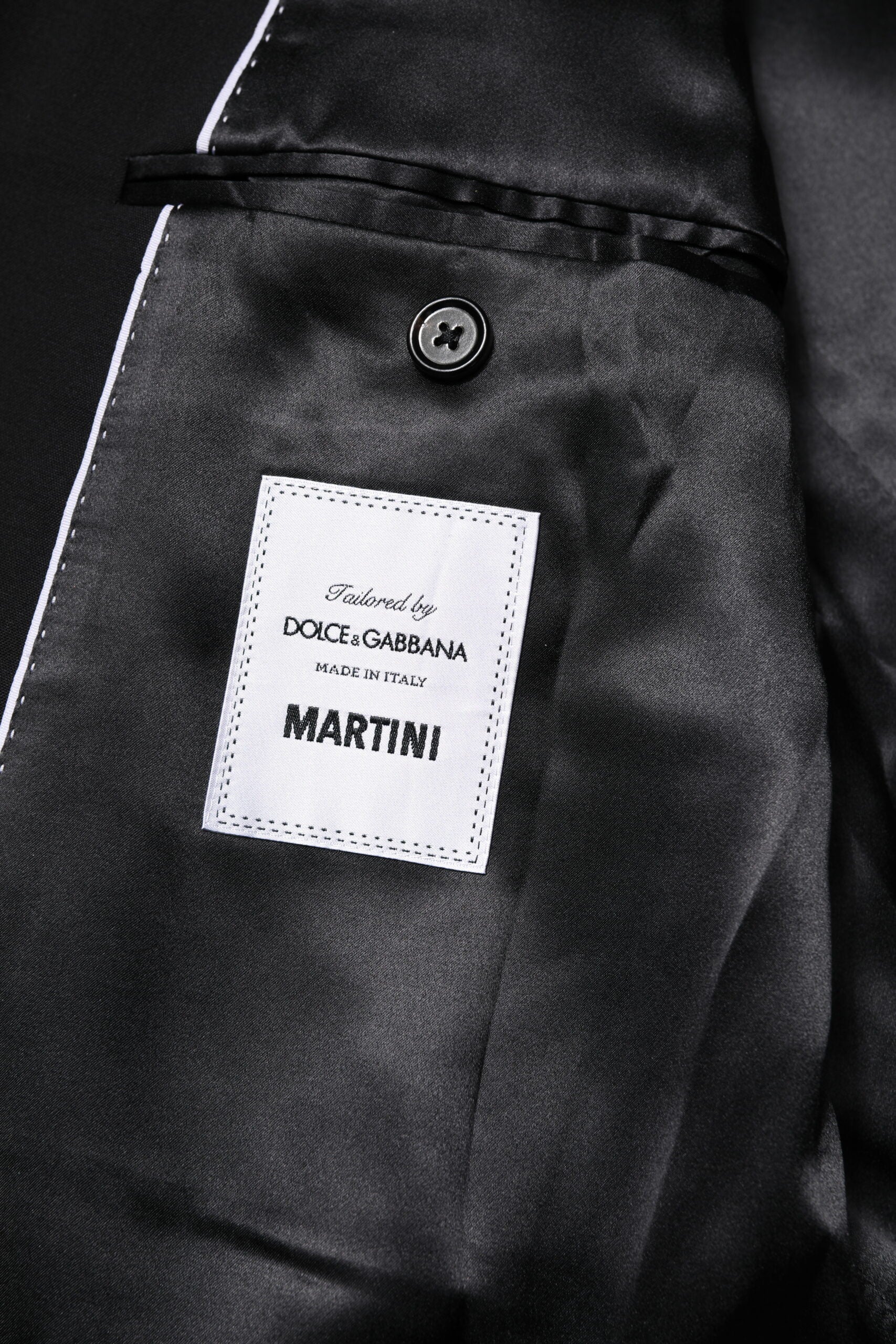 Veste de costume noire Dolce & Gabbana Martini à double boutonnage, élégante et sophistiquée, vue de face.