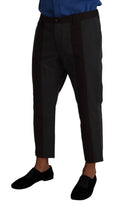 Pantalon cropped gris et bordeaux à rayures de Dolce & Gabbana, style élégant et tendance, visible en détail.