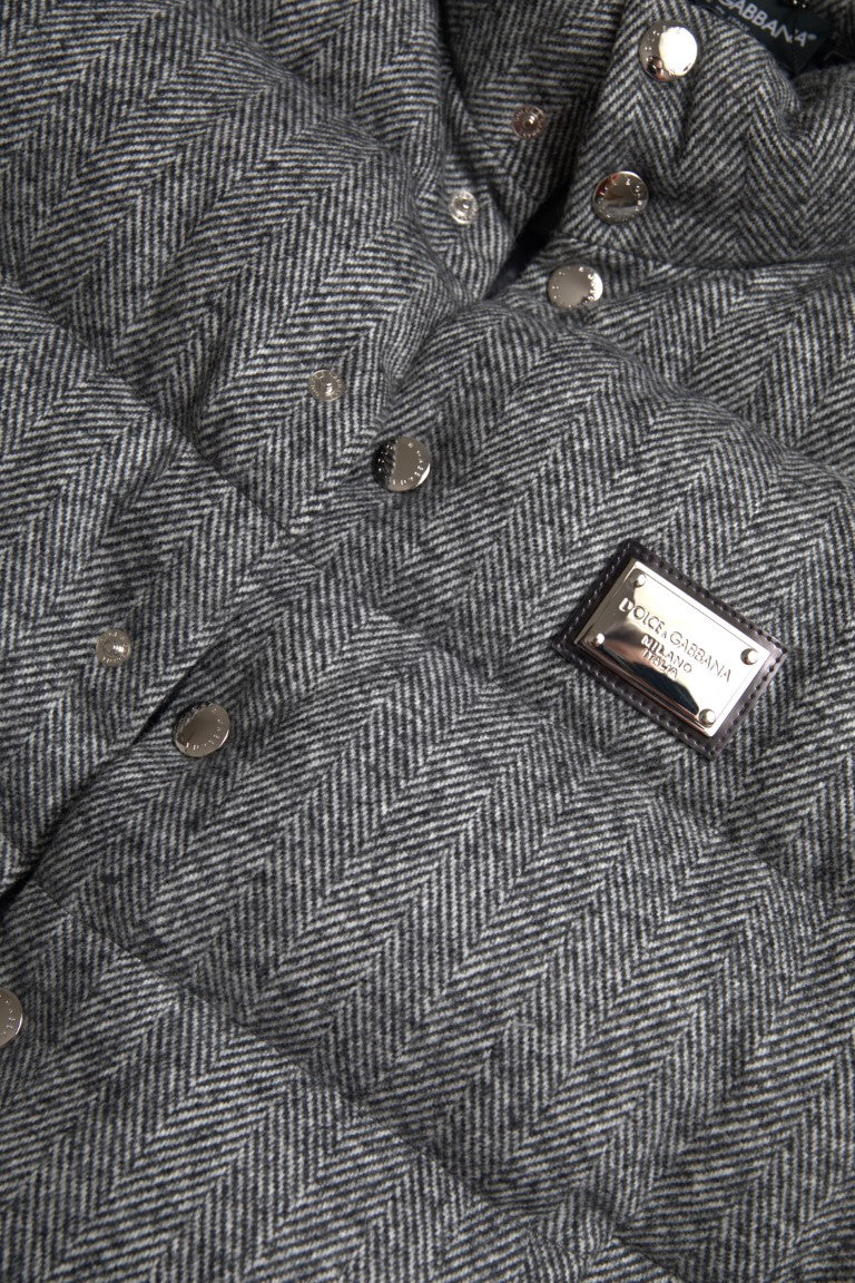 Gilet en laine mélangée Dolce & Gabbana à motif chevron élégant, veste chaude et sophistiquée pour femmes.