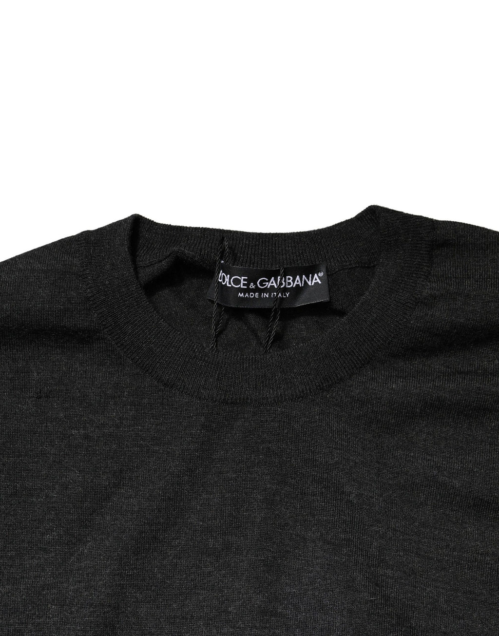 Pull en laine gris à manches longues et col ras du cou de Dolce & Gabbana, texture douce et élégant style classique.