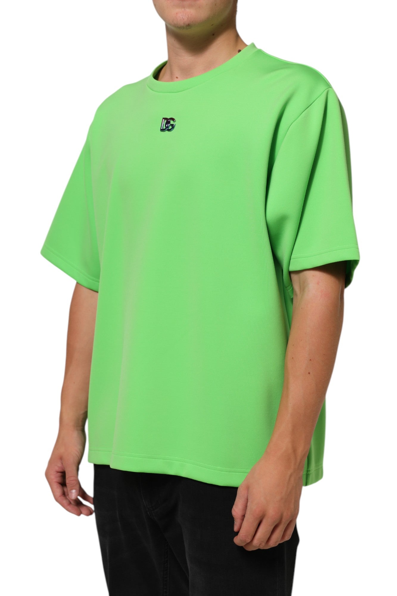 T-shirt à manches courtes vert avec logo Dolce & Gabbana, col rond, style décontracté et moderne.