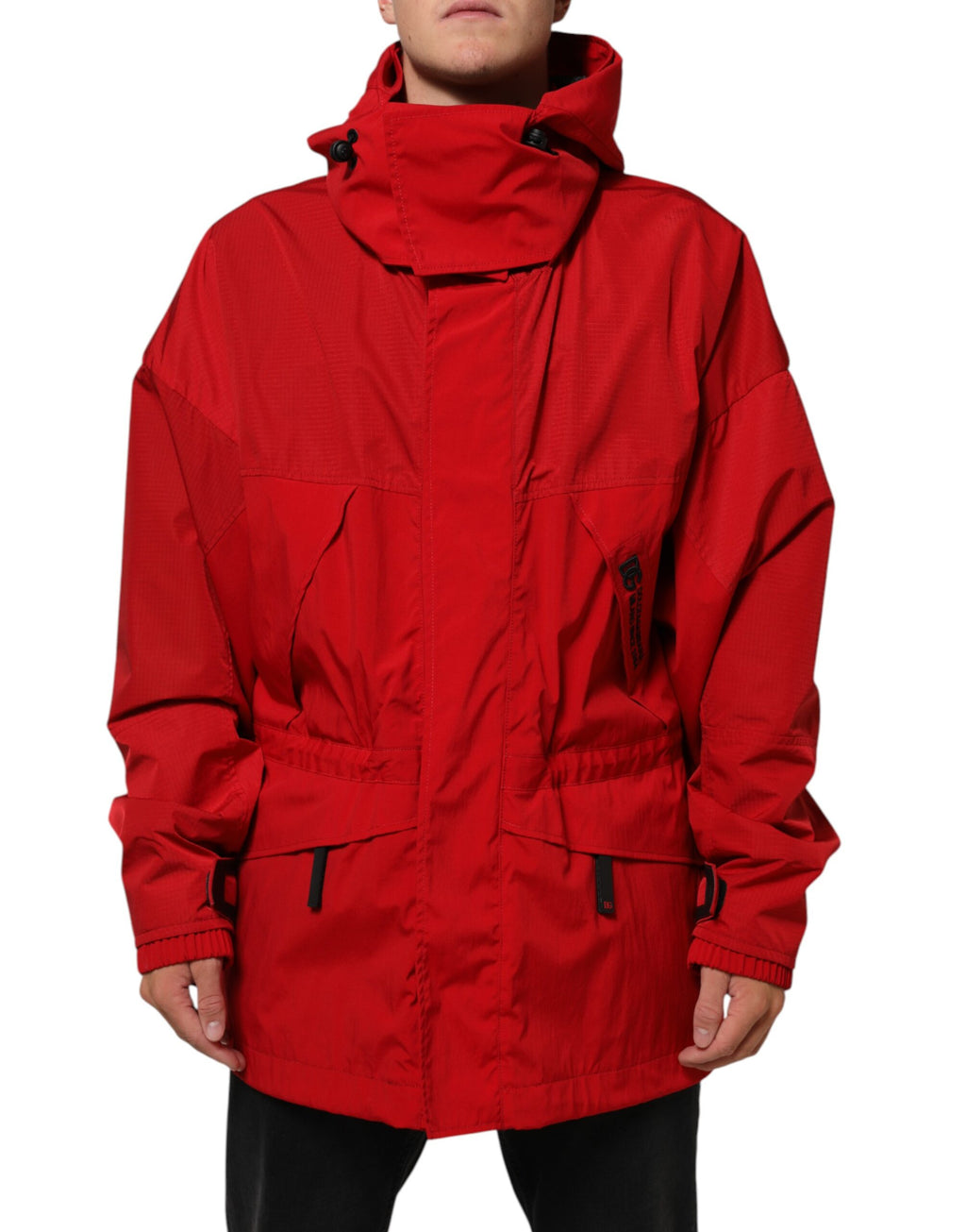 Veste parka homme Dolce & Gabbana en nylon rouge avec capuche et fermeture éclair pleine longueur.