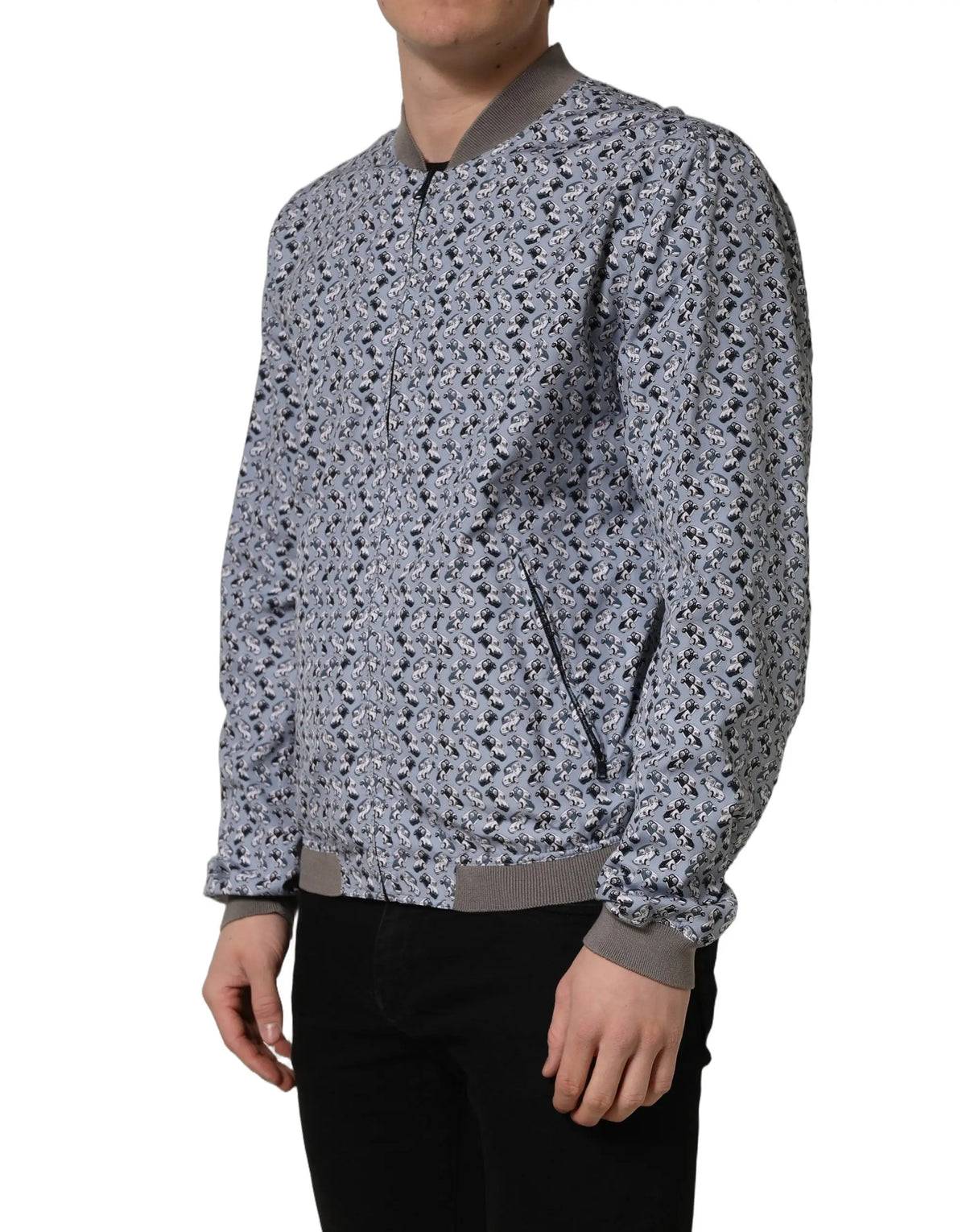 Dolce & Gabbana light blue bomber en coton avec imprimé voiture, motif gris et blanc, accents bleu foncé