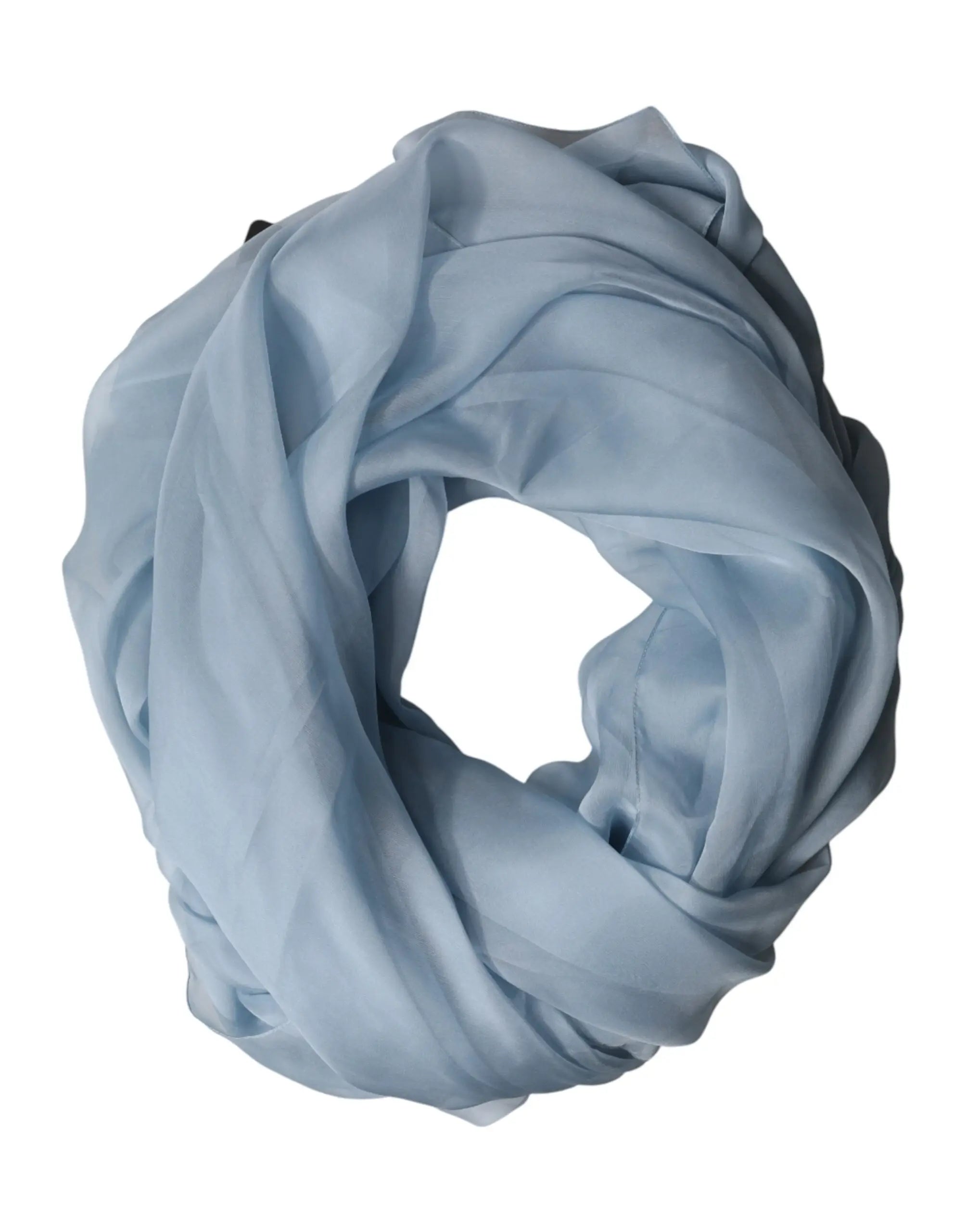 Foulard doux bleu clair en soie dolce gabbana avec tombé léger et plis subtils 200x130 cm