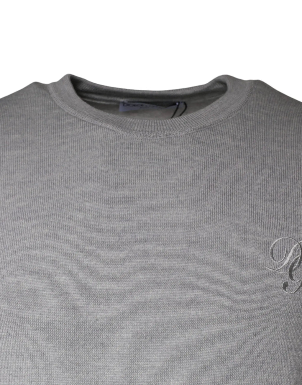 Pull beige en laine dolce gabbana avec col rond, texture subtile et monogramme brodé sur la poitrine